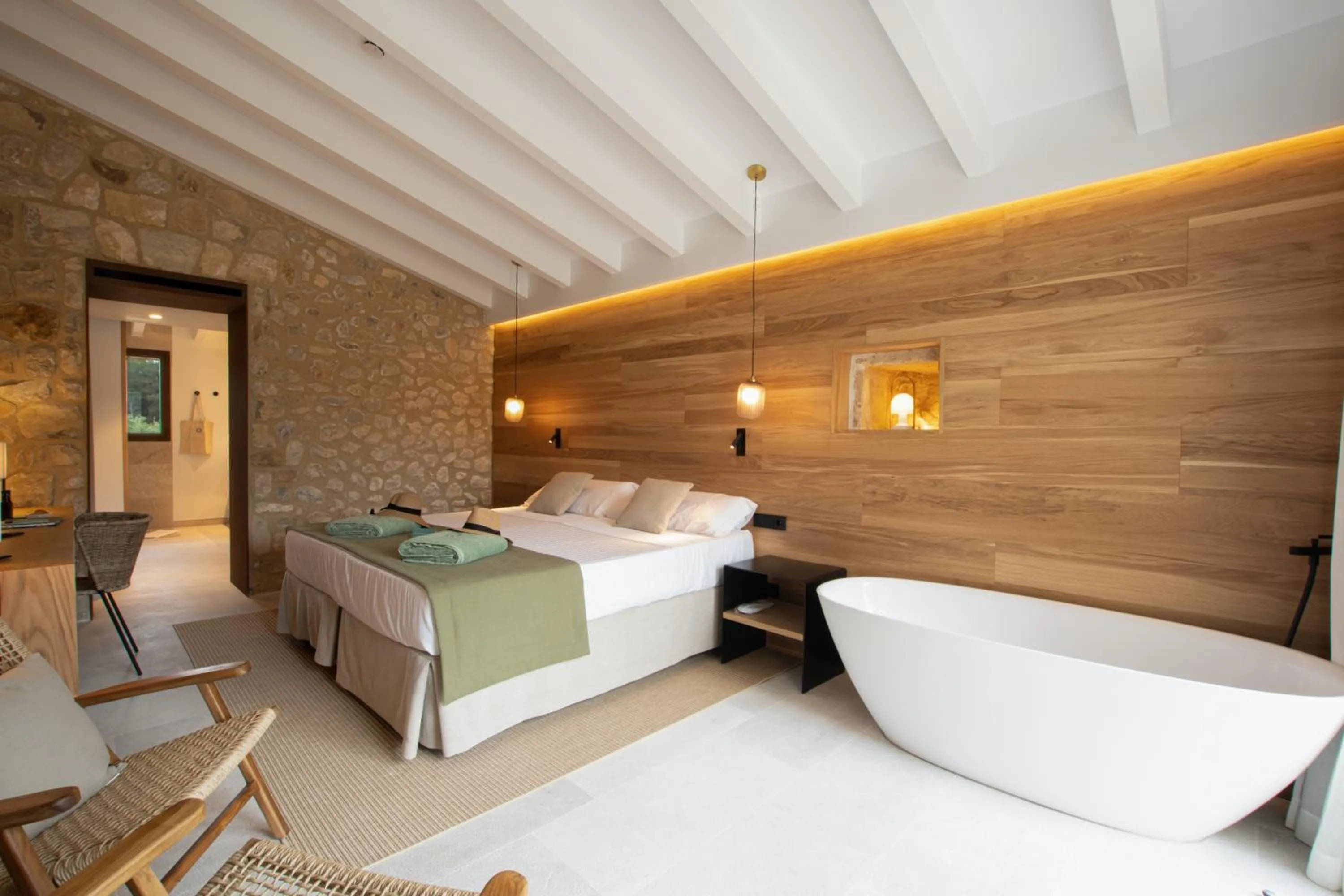 Bed in Fincahotel Treurer - Olive Grove & Grand House - Adults Only