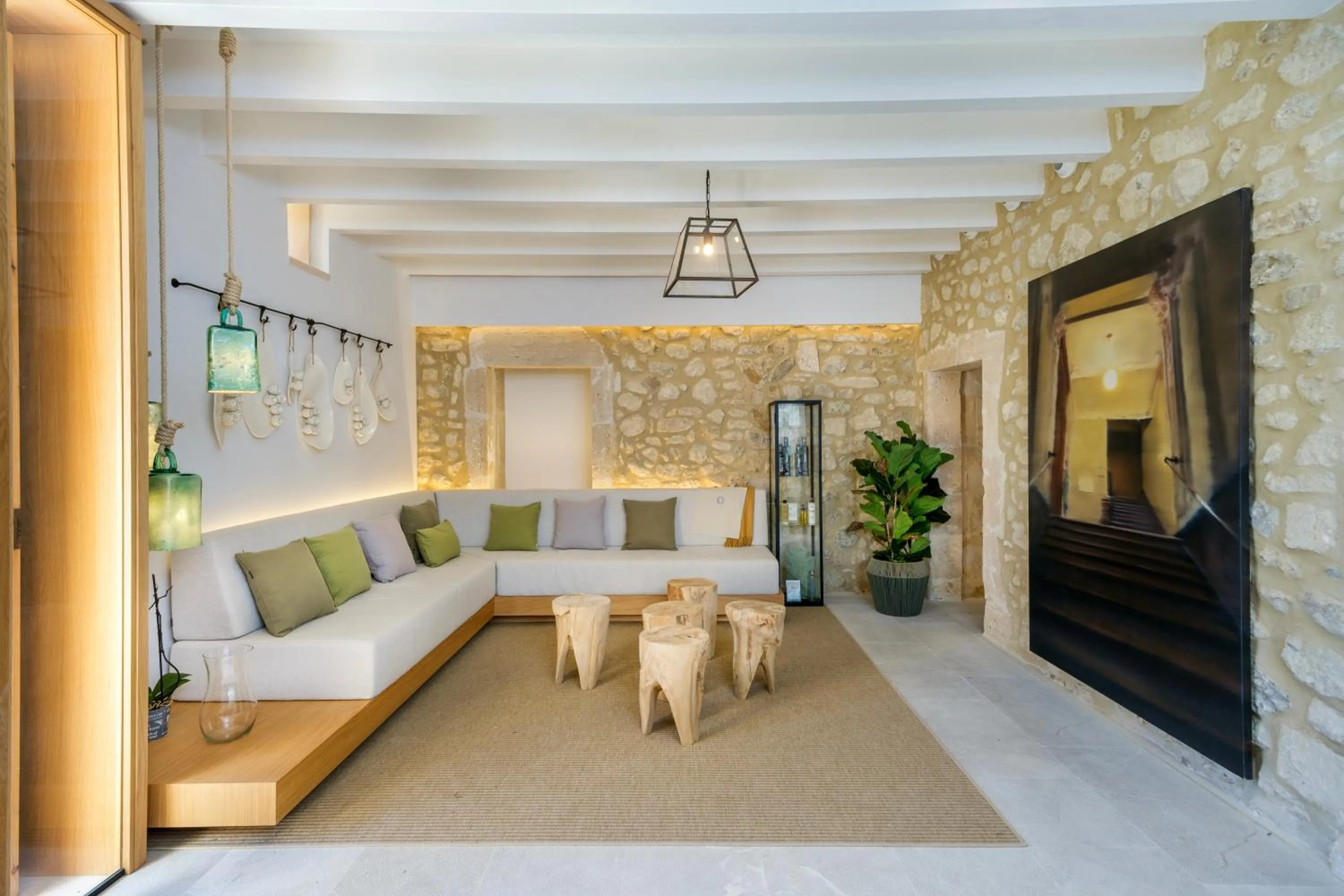 Living room, Bed in Fincahotel Treurer - Olive Grove & Grand House - Adults Only