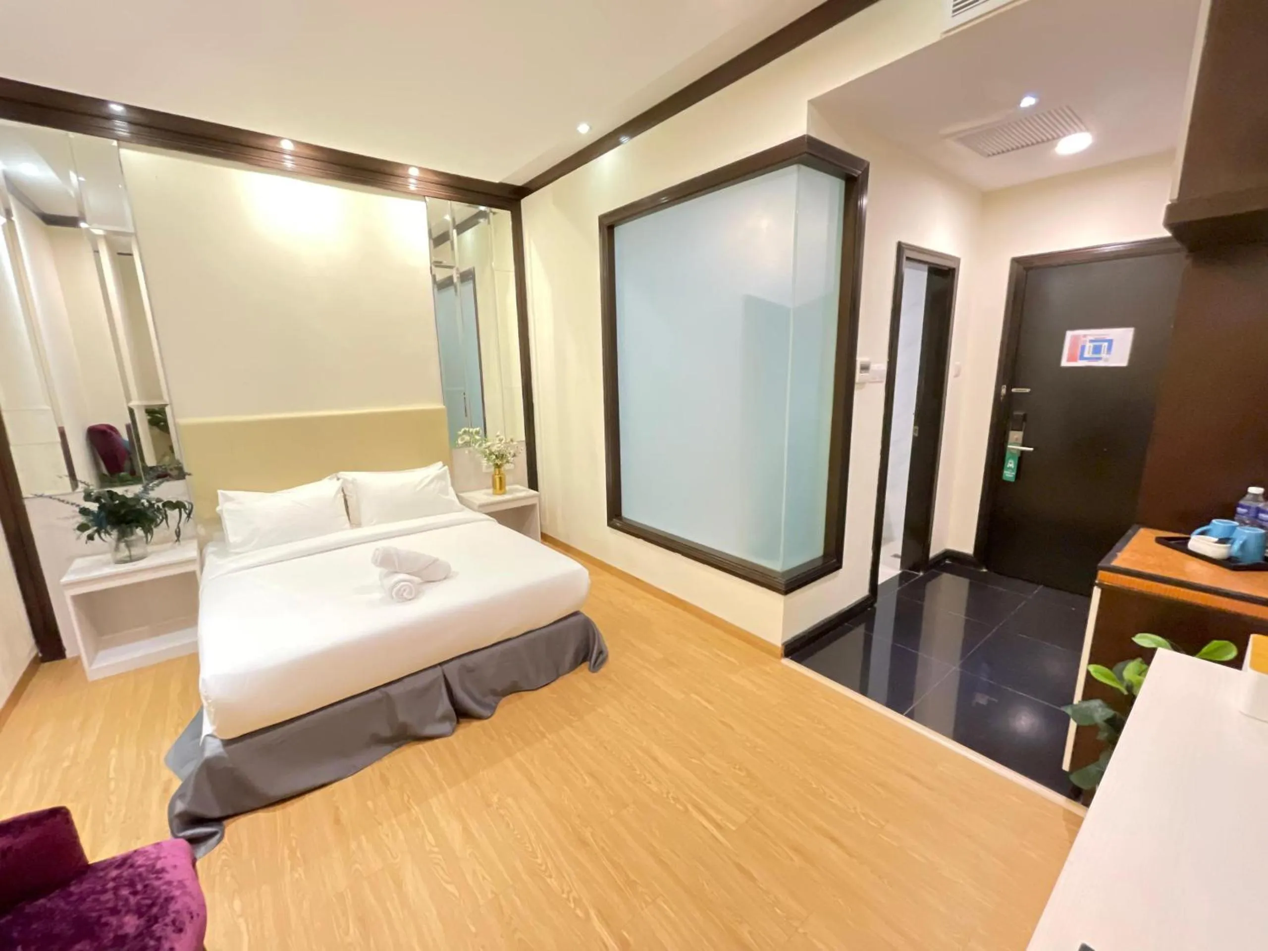 Bedroom, Bed in Kingston Hotel - Jalan Tuanku Abdul Rahman