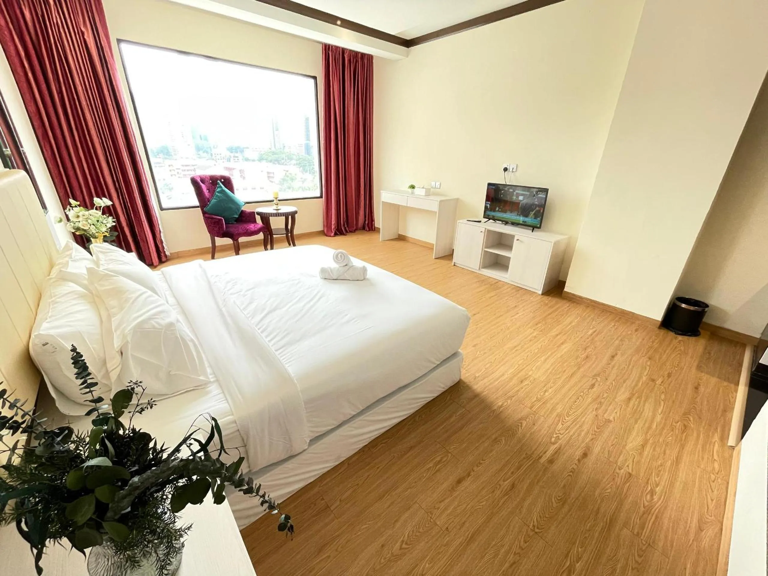 Bedroom, Bed in Kingston Hotel - Jalan Tuanku Abdul Rahman