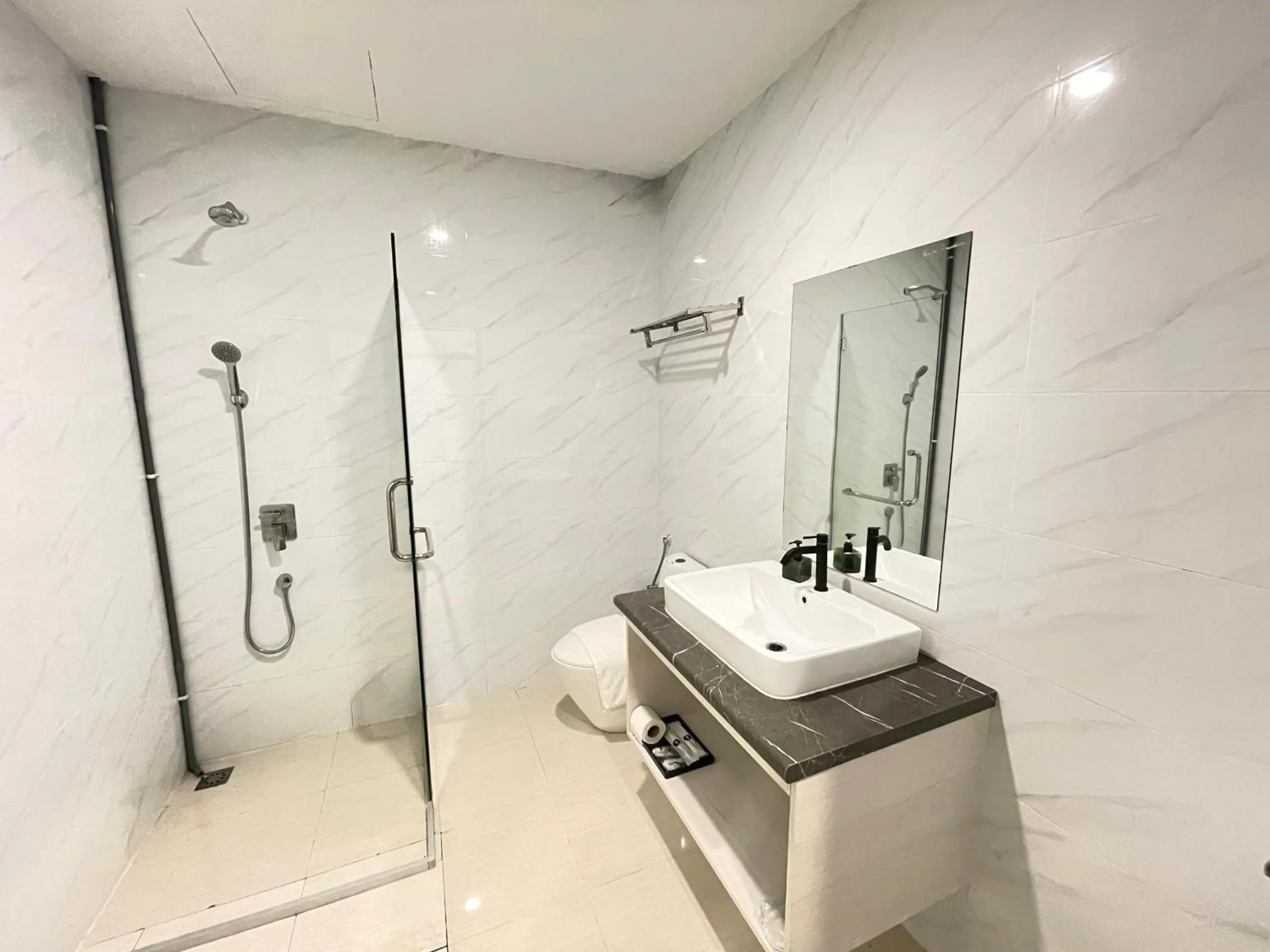 Bathroom in Kingston Hotel - Jalan Tuanku Abdul Rahman