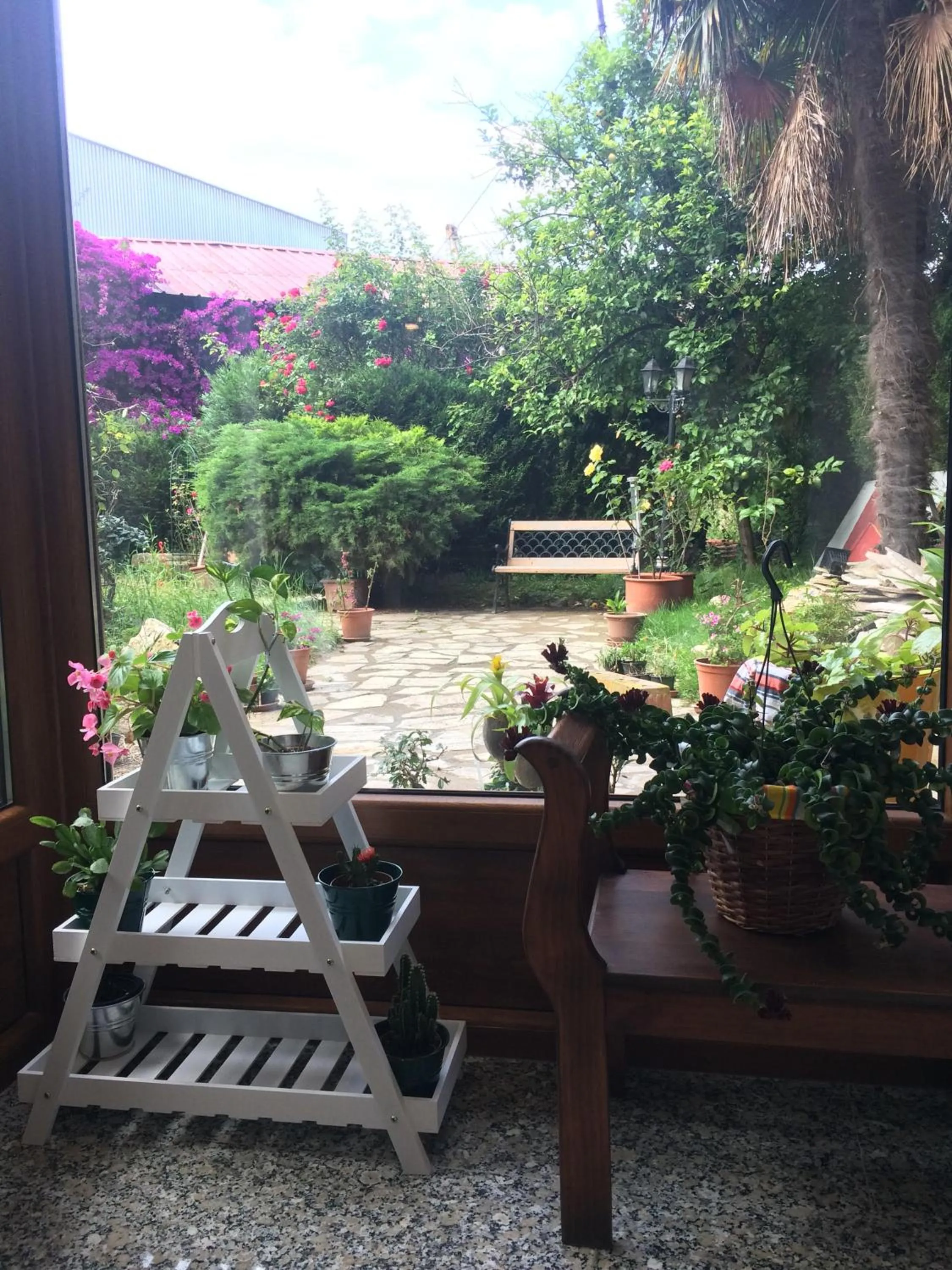 Garden in Hotel Ria de Bilbao