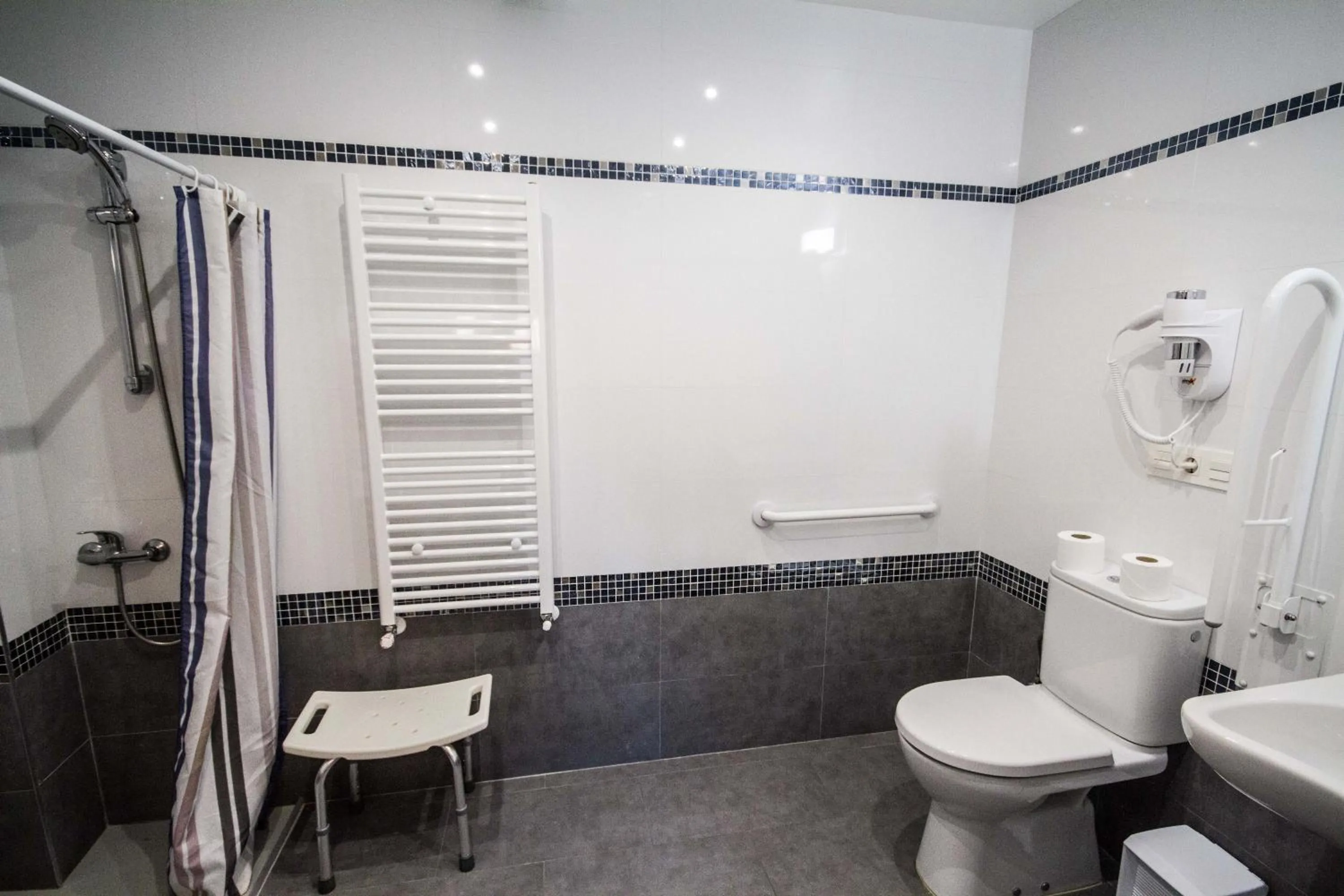 Bathroom in Hotel Ria de Bilbao