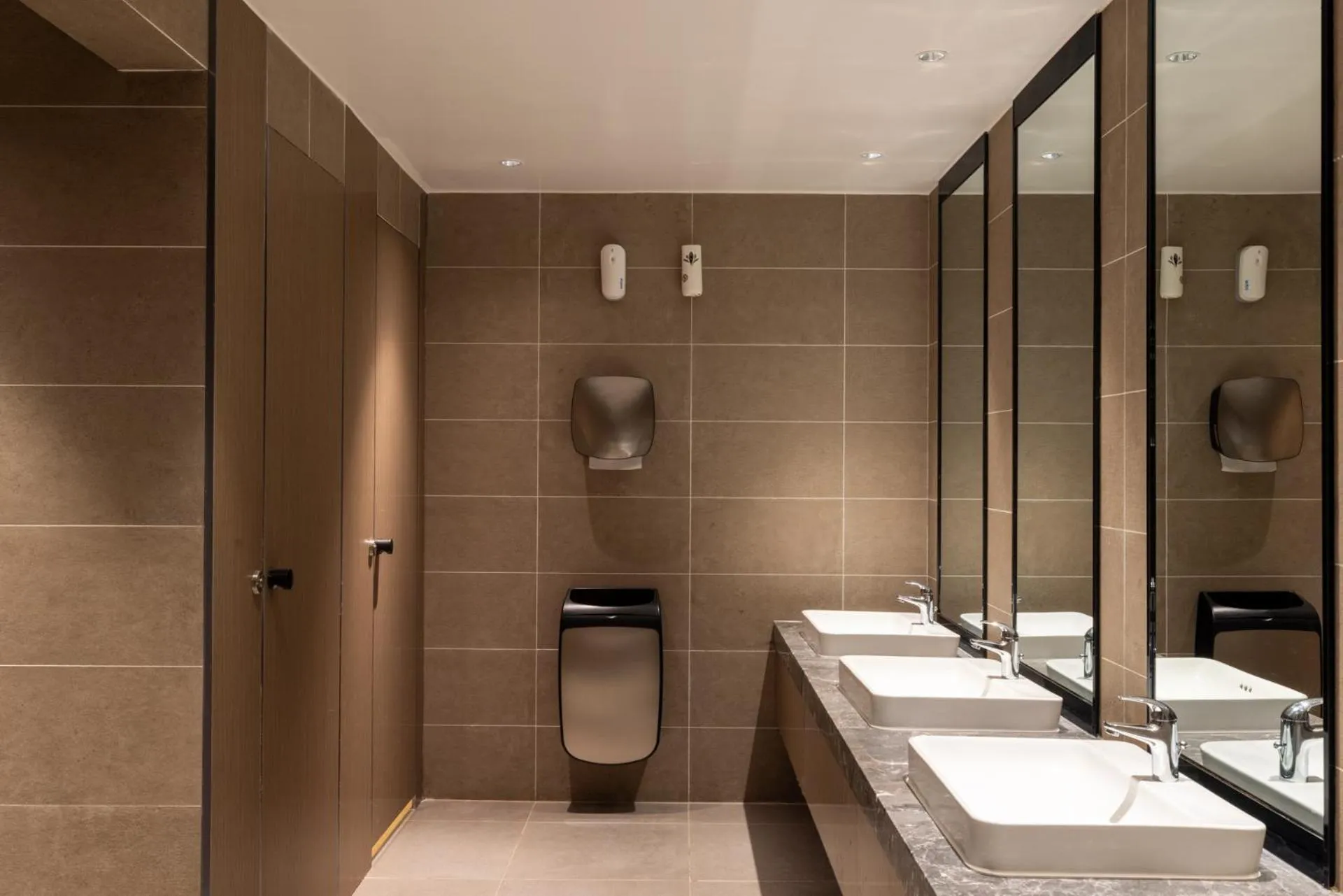 Bathroom in Pan Pacific Serviced Suites Nairobi