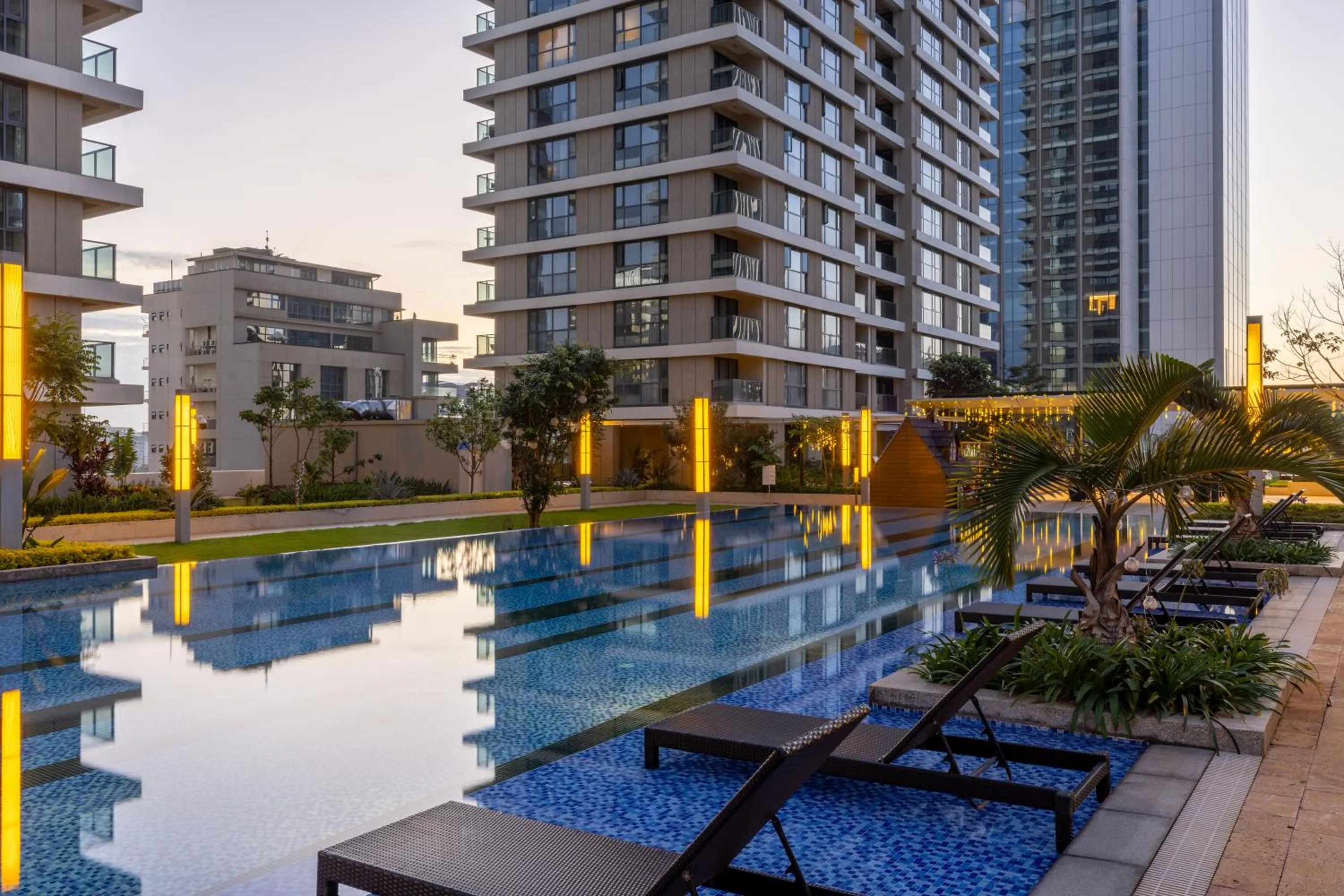 Swimming pool in Pan Pacific Serviced Suites Nairobi