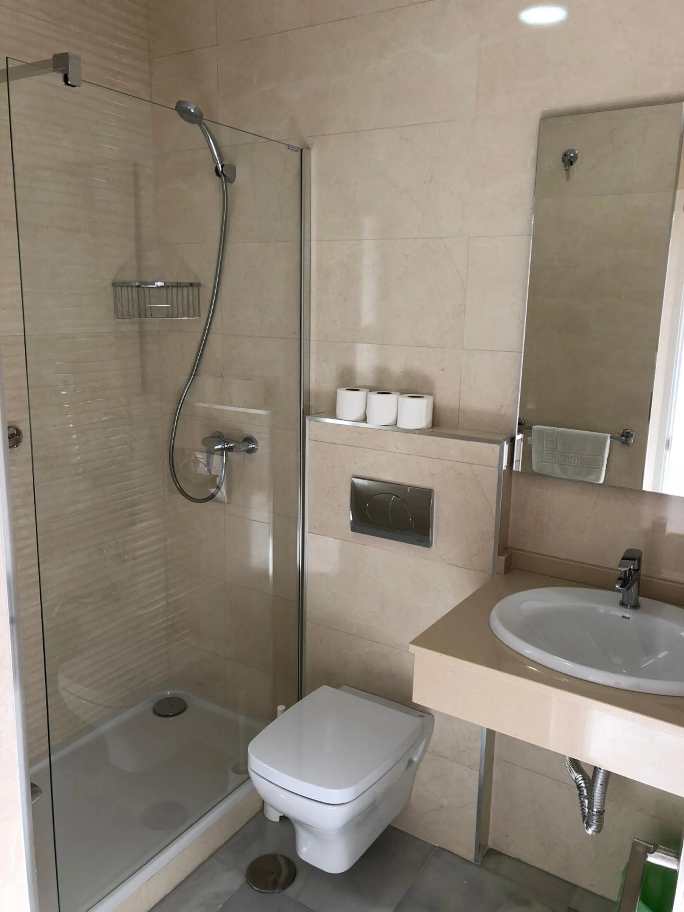 Bathroom in Apartamentos Las Rosas de Capistrano