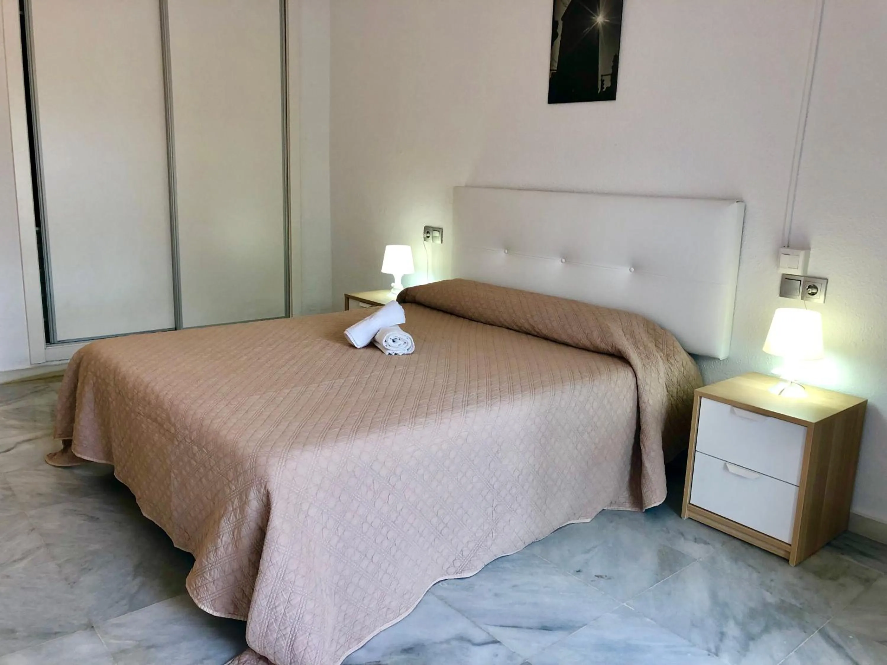 Bed in Apartamentos Las Rosas de Capistrano