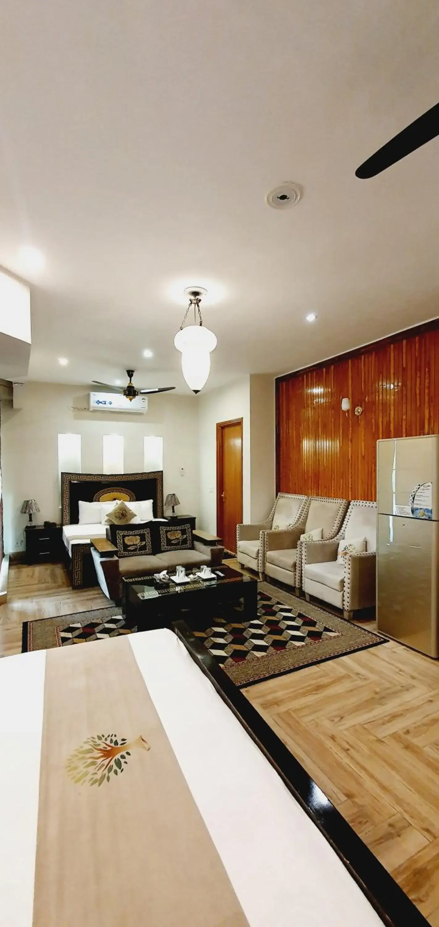 Park View Hotel Gulberg Park View Hotel Gulberg