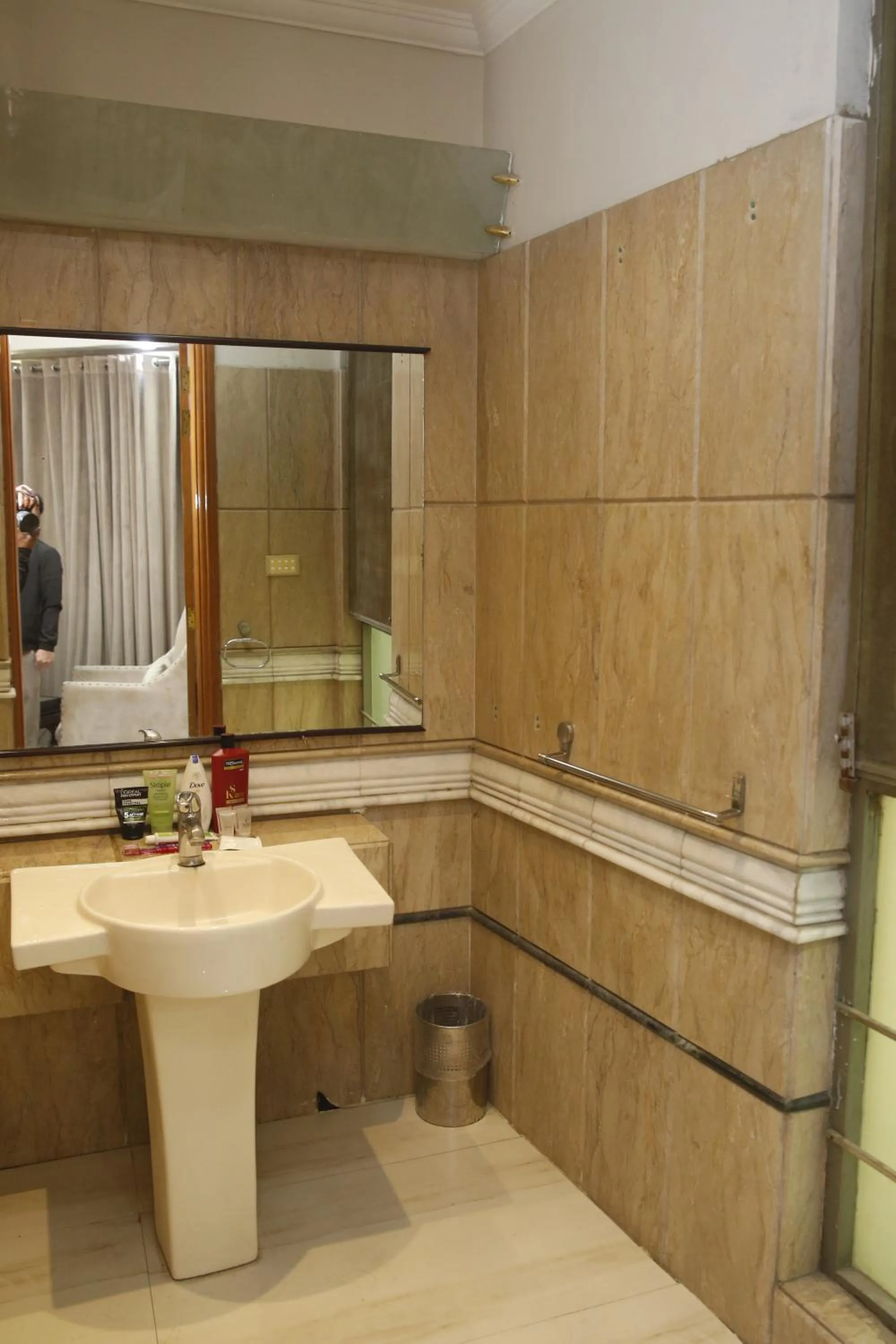 Bathroom in Park View Hotel Gulberg