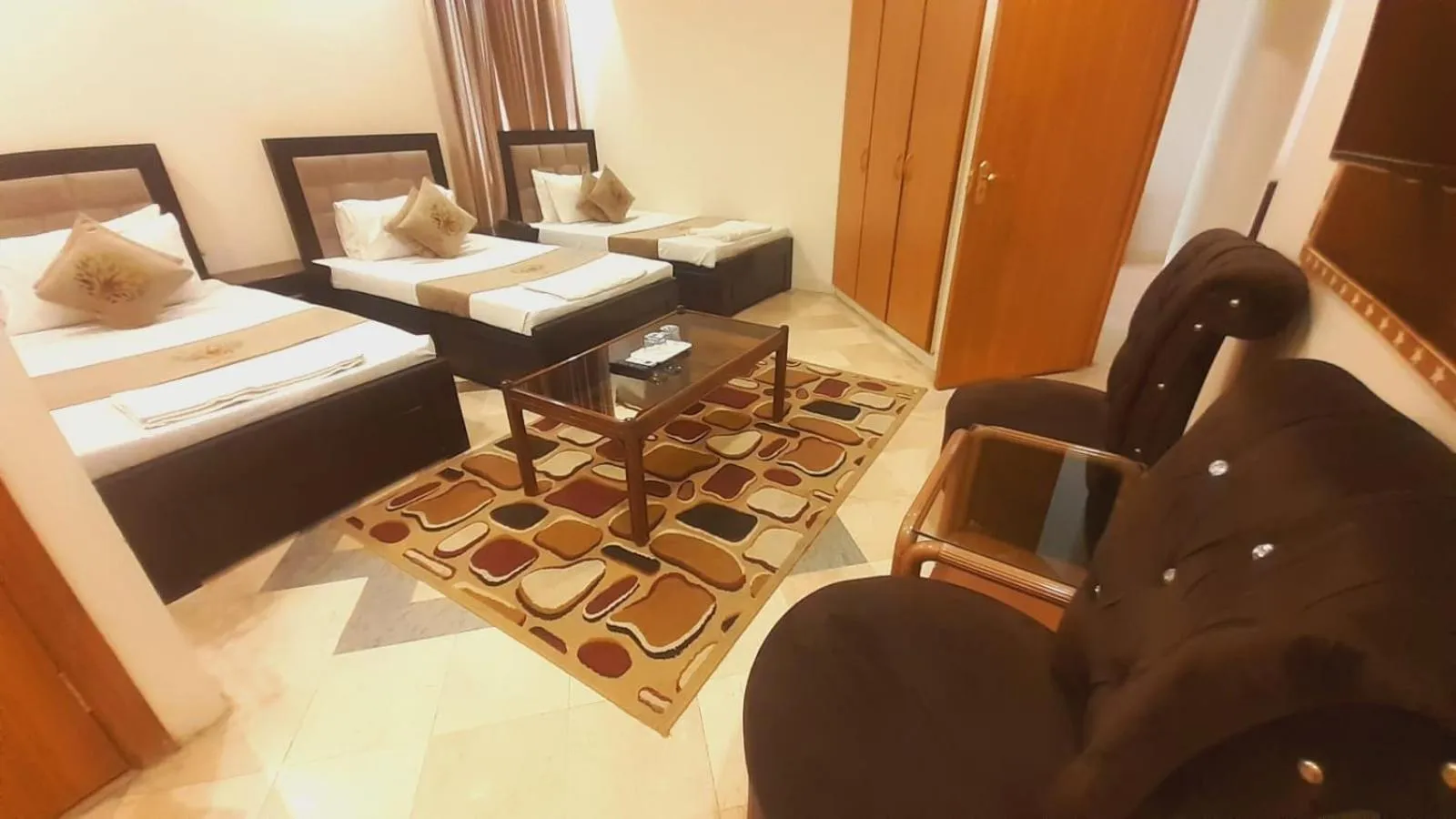 Photo of the whole room in Park View Hotel Gulberg