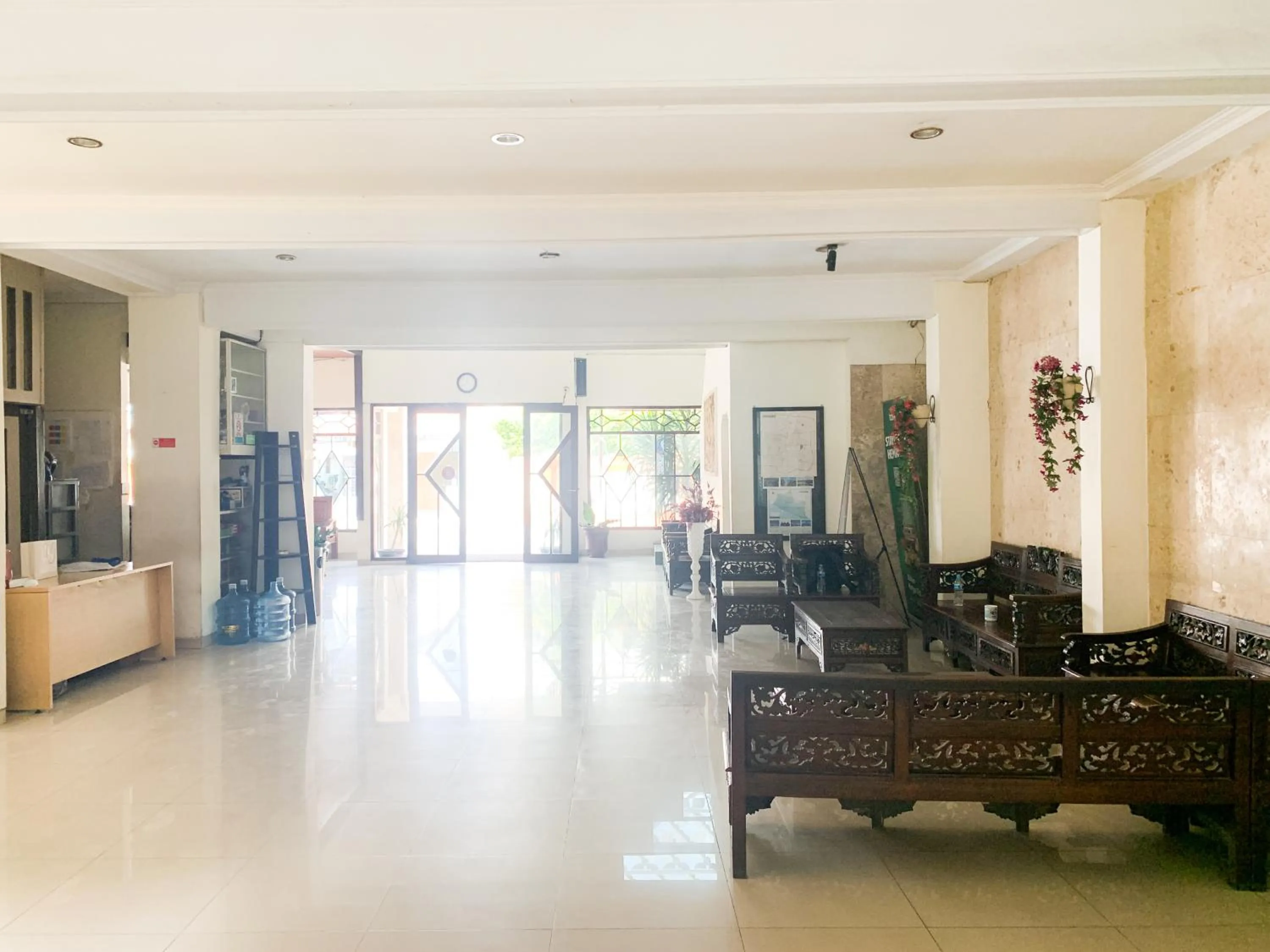 Lobby or reception, Lobby/Reception in Musafira Hotel Syariah Malioboro Yogyakarta Mitra RedDoorz