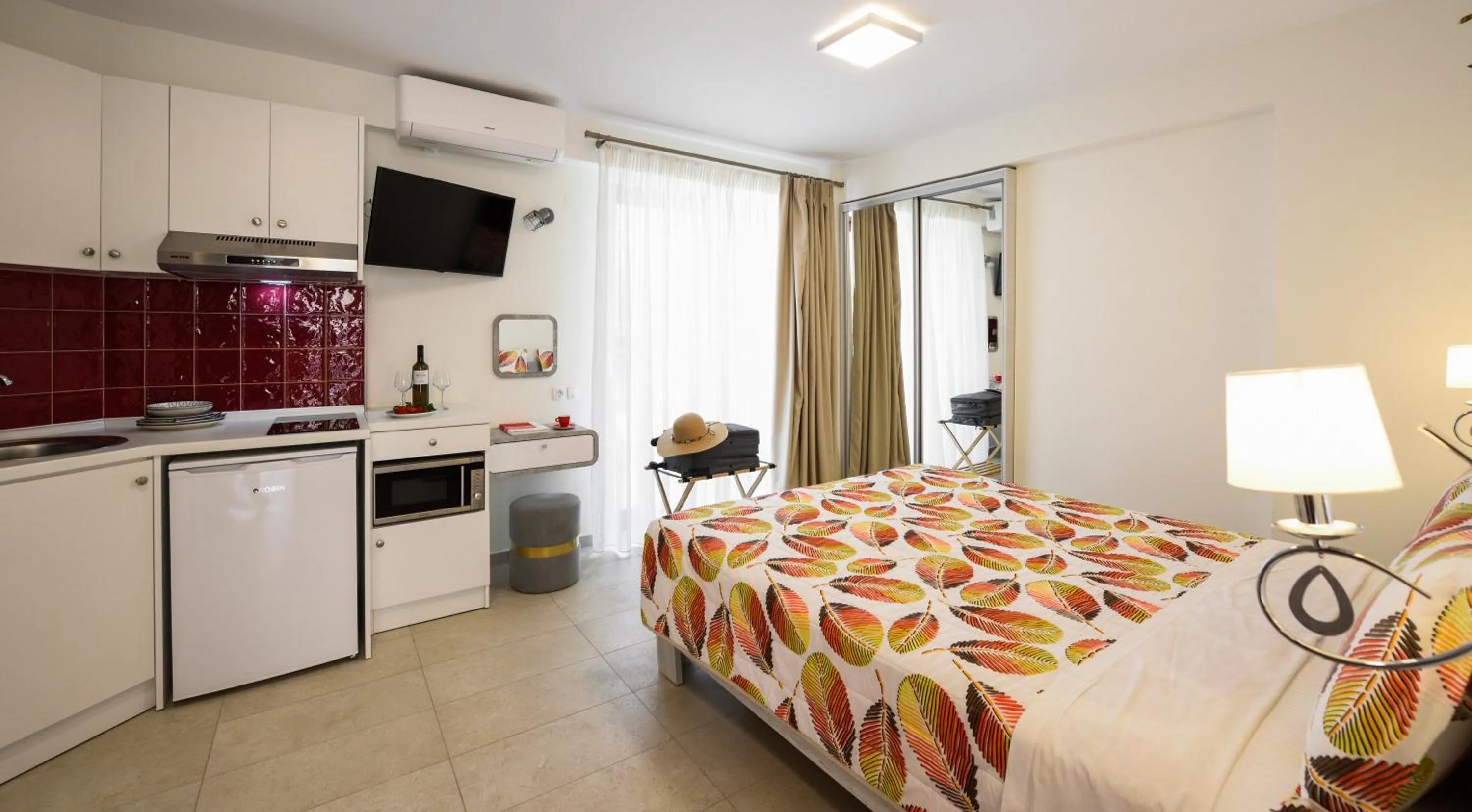 Bed in Elpiniki Luxury Rooms