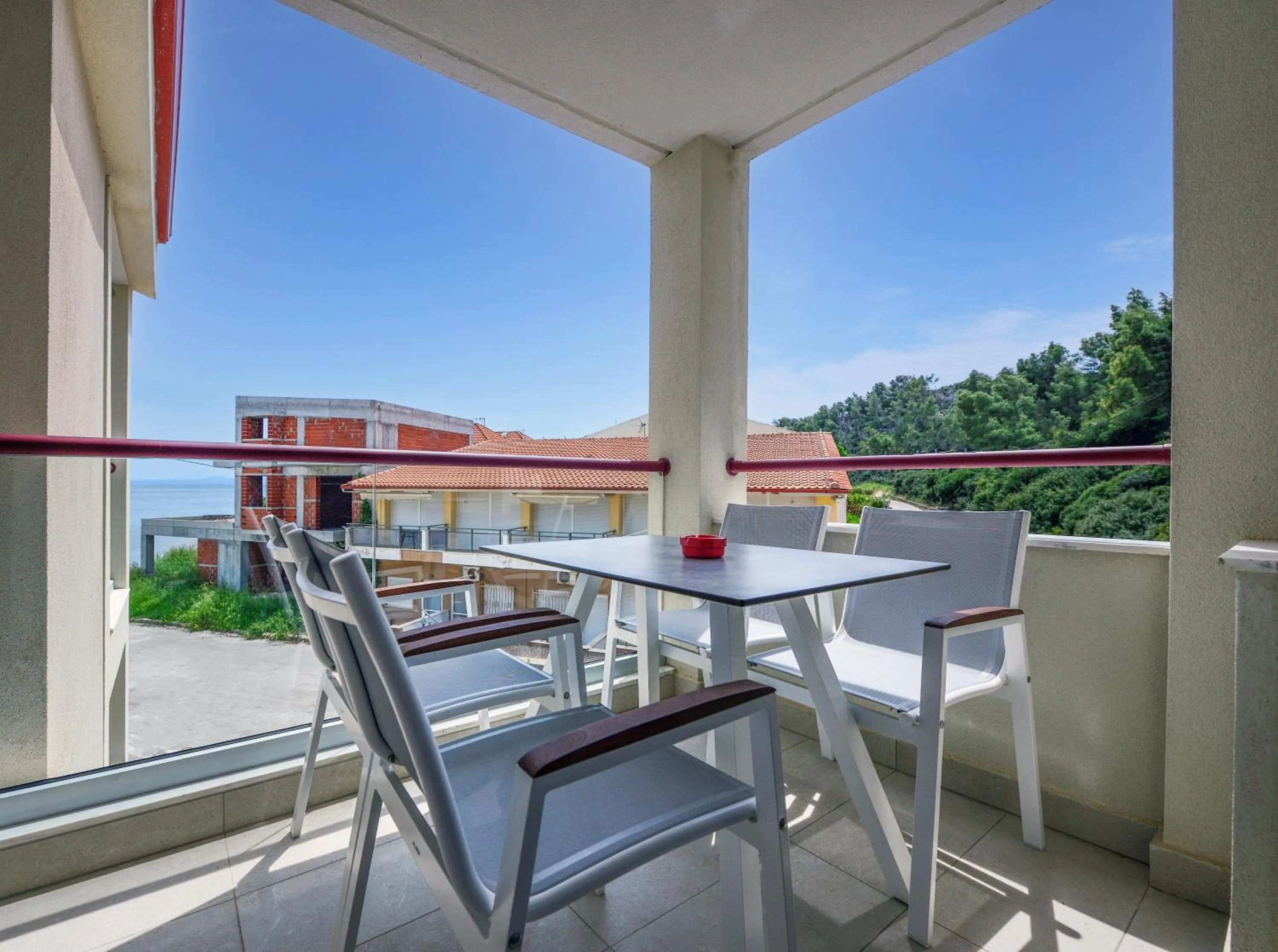 Day in Elpiniki Luxury Rooms