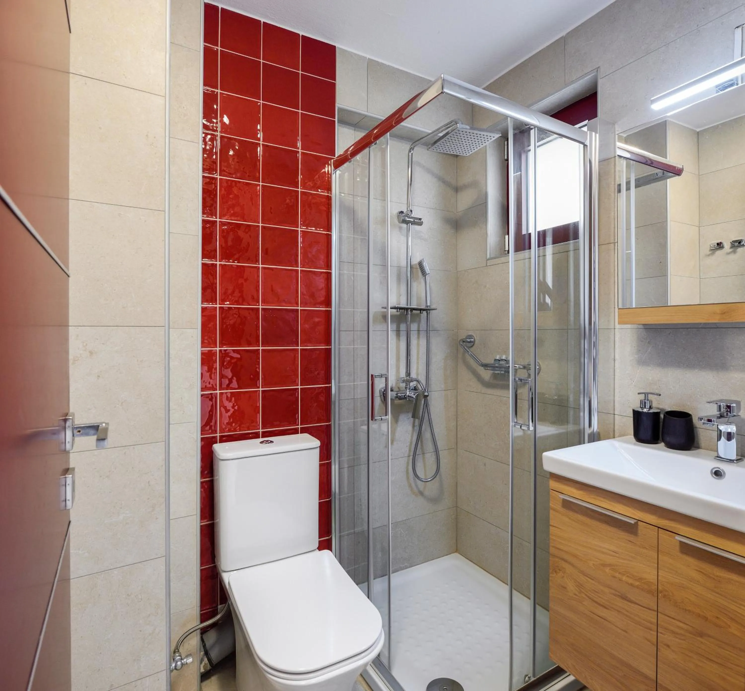 Bathroom in Elpiniki Luxury Rooms