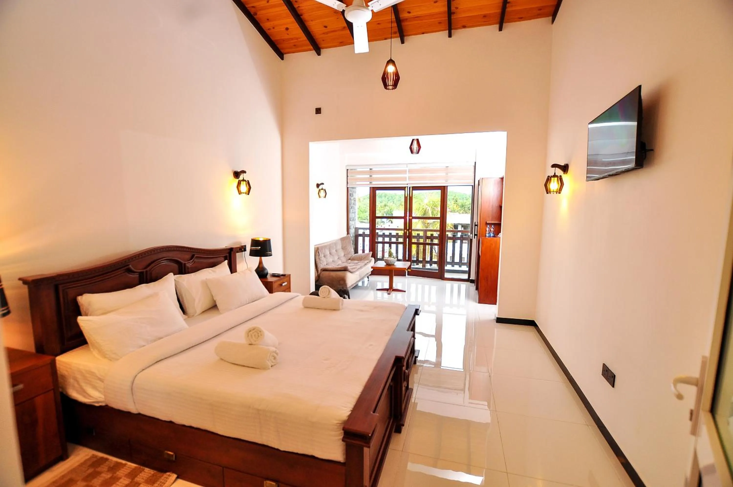 Bed in Sachinro Hotel Mirissa