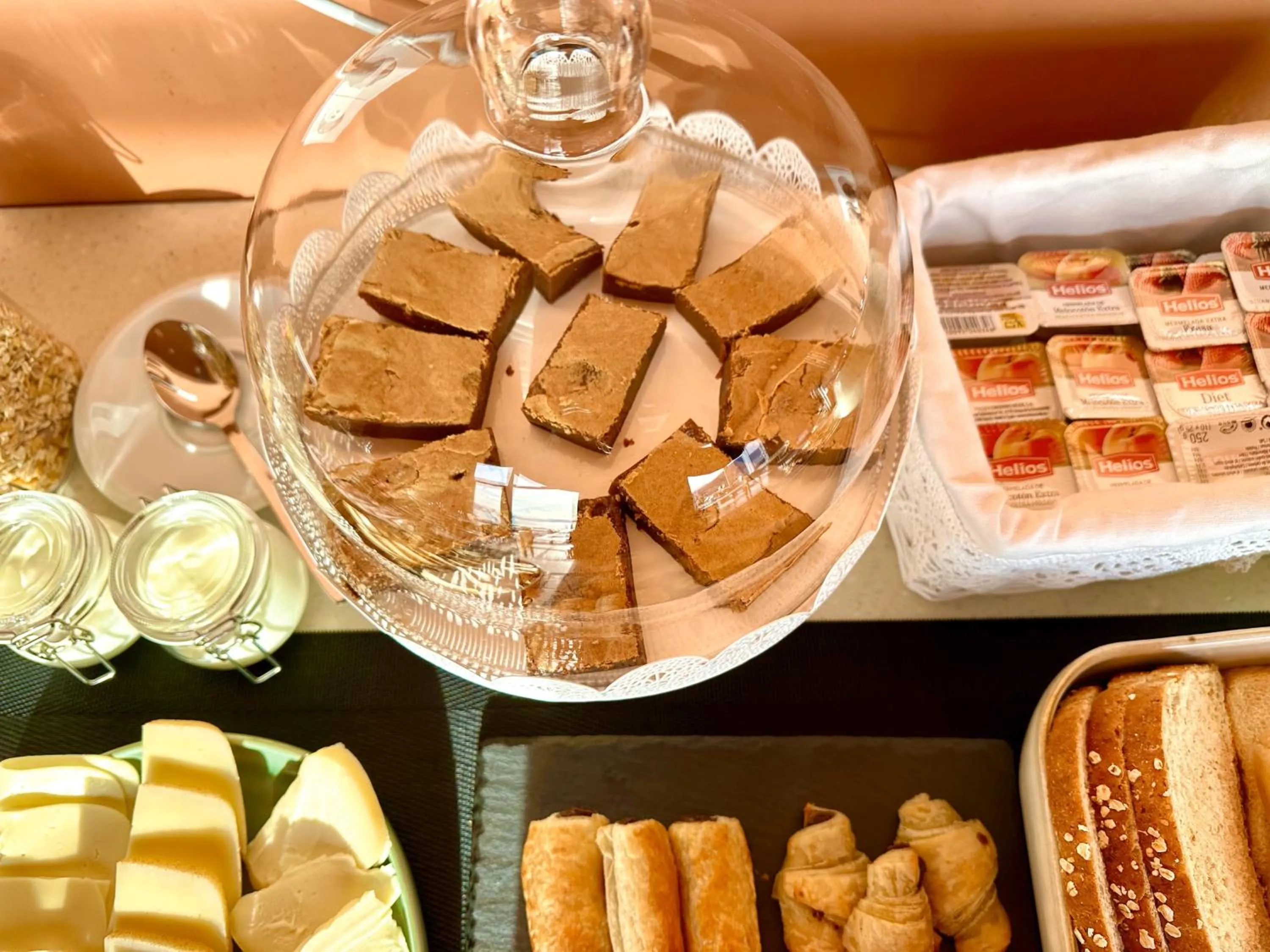 Restaurant/places to eat in Otantus Hotel