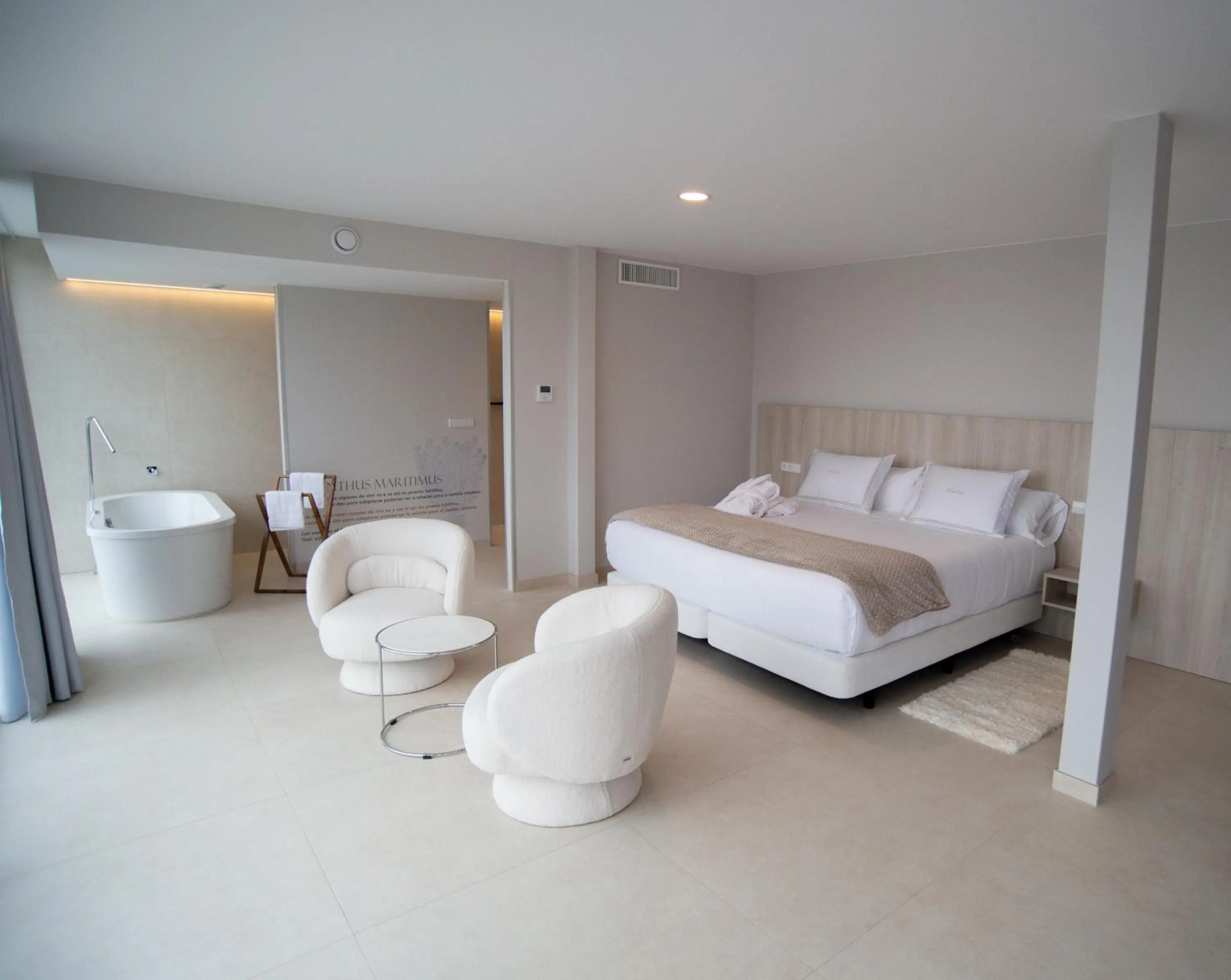 Bed in Otantus Hotel