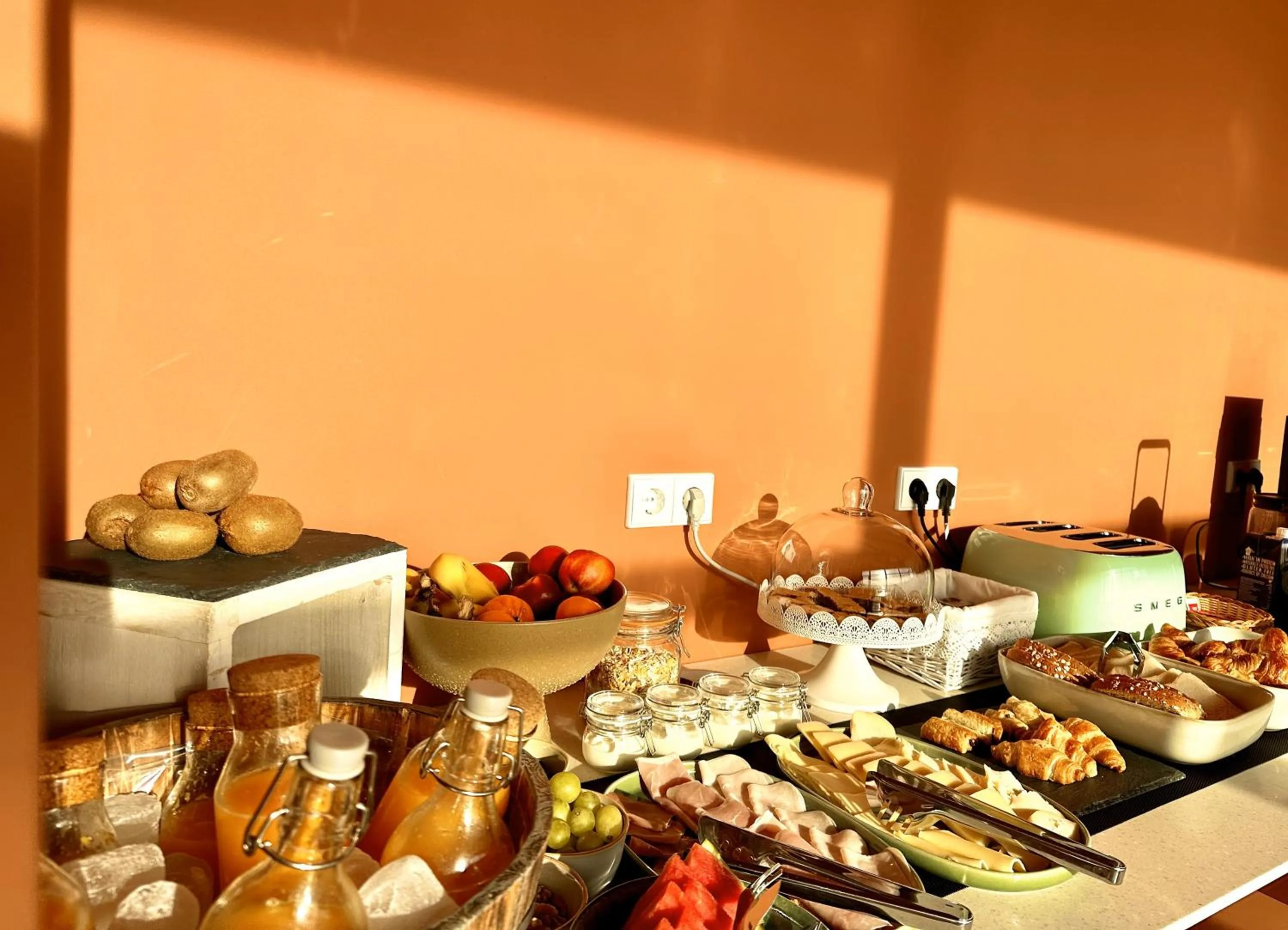 Restaurant/places to eat in Otantus Hotel