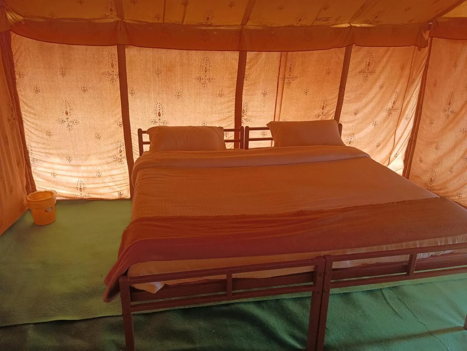 Bed in Bikaner Desert Camp and Resort