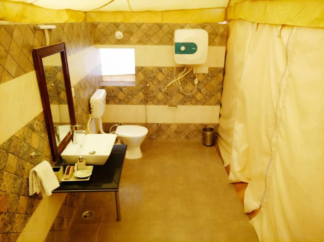 Bathroom in Bikaner Desert Camp and Resort