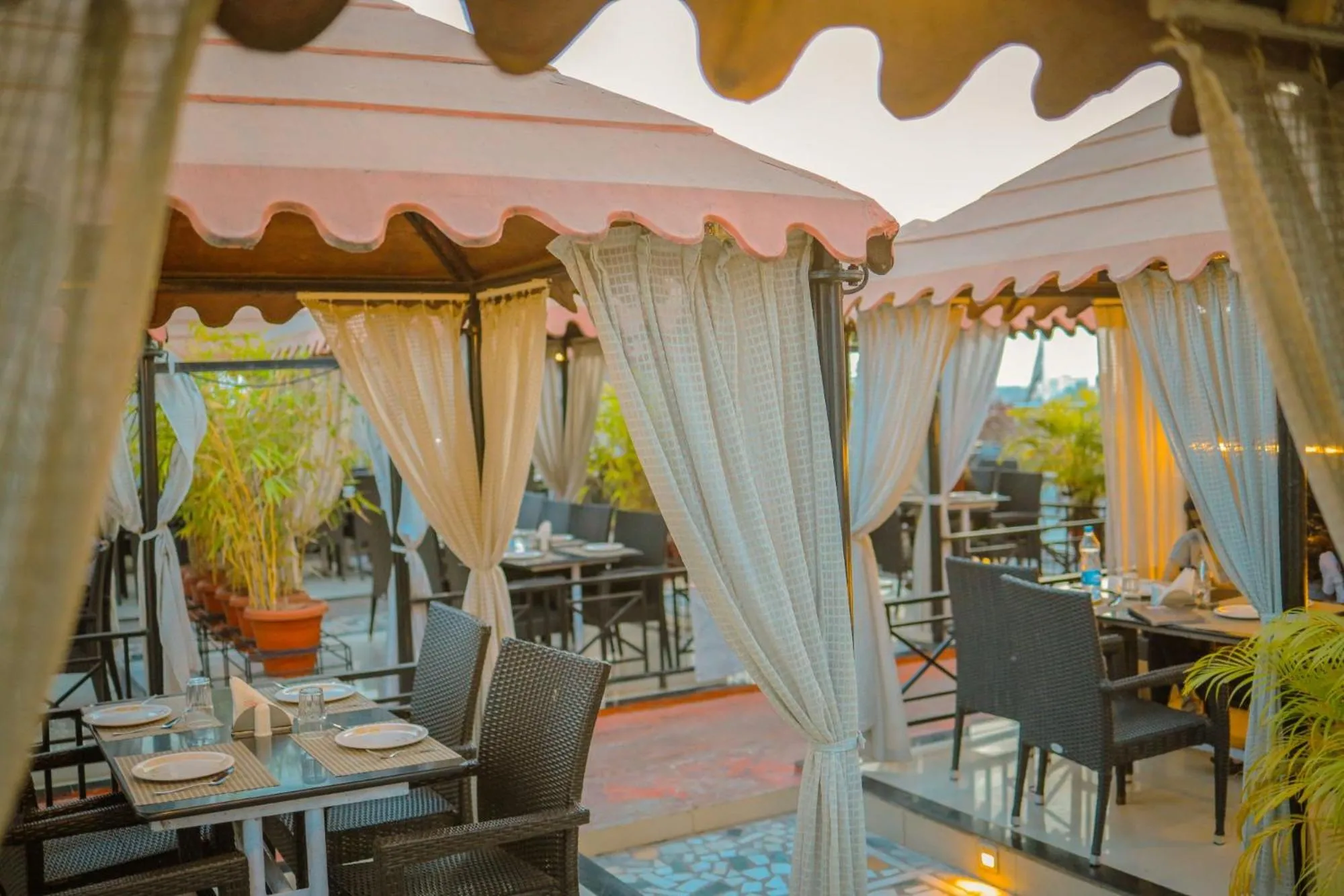 Dining area in Hotel Atithi, Aurangabad