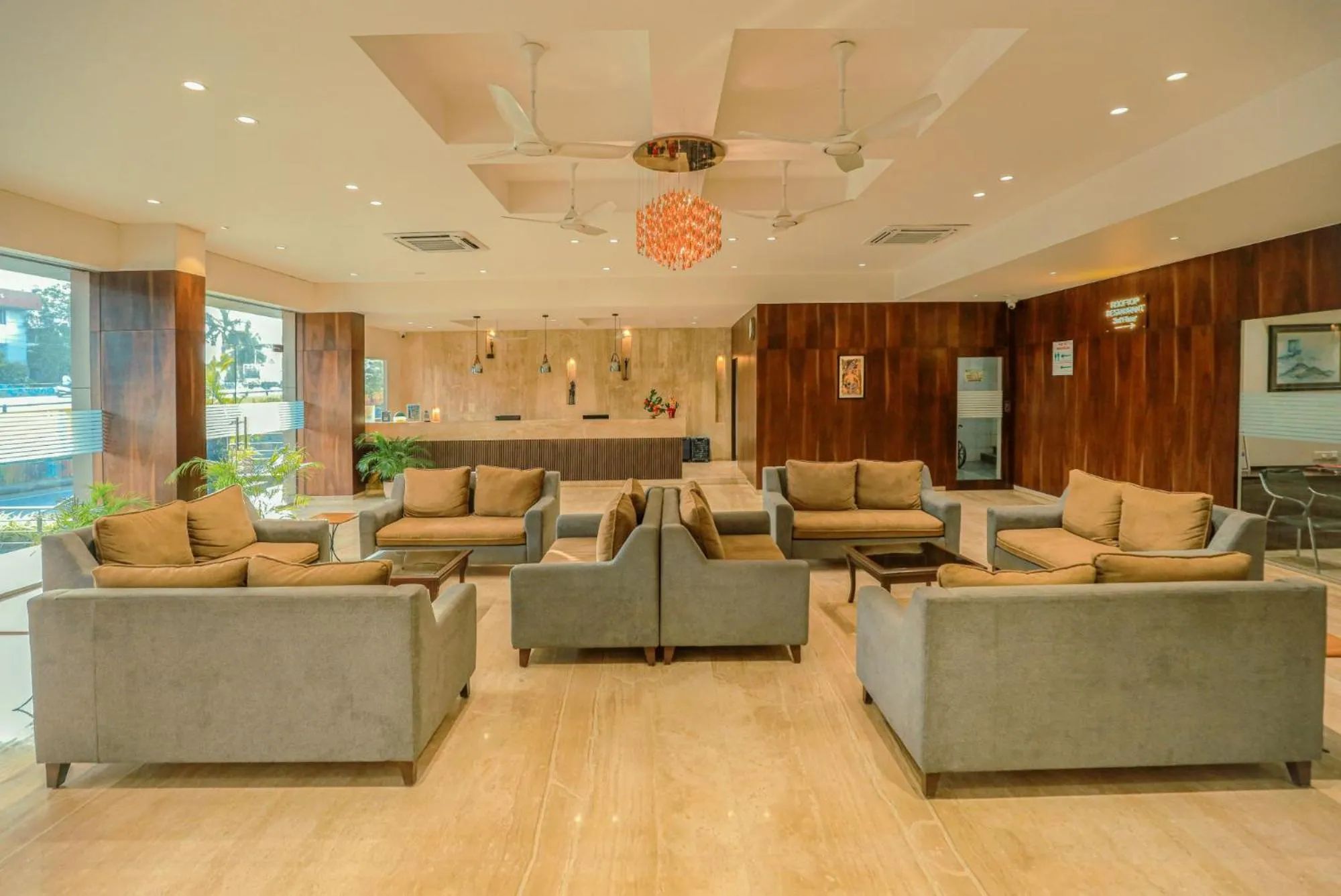 Lobby or reception in Hotel Atithi, Aurangabad