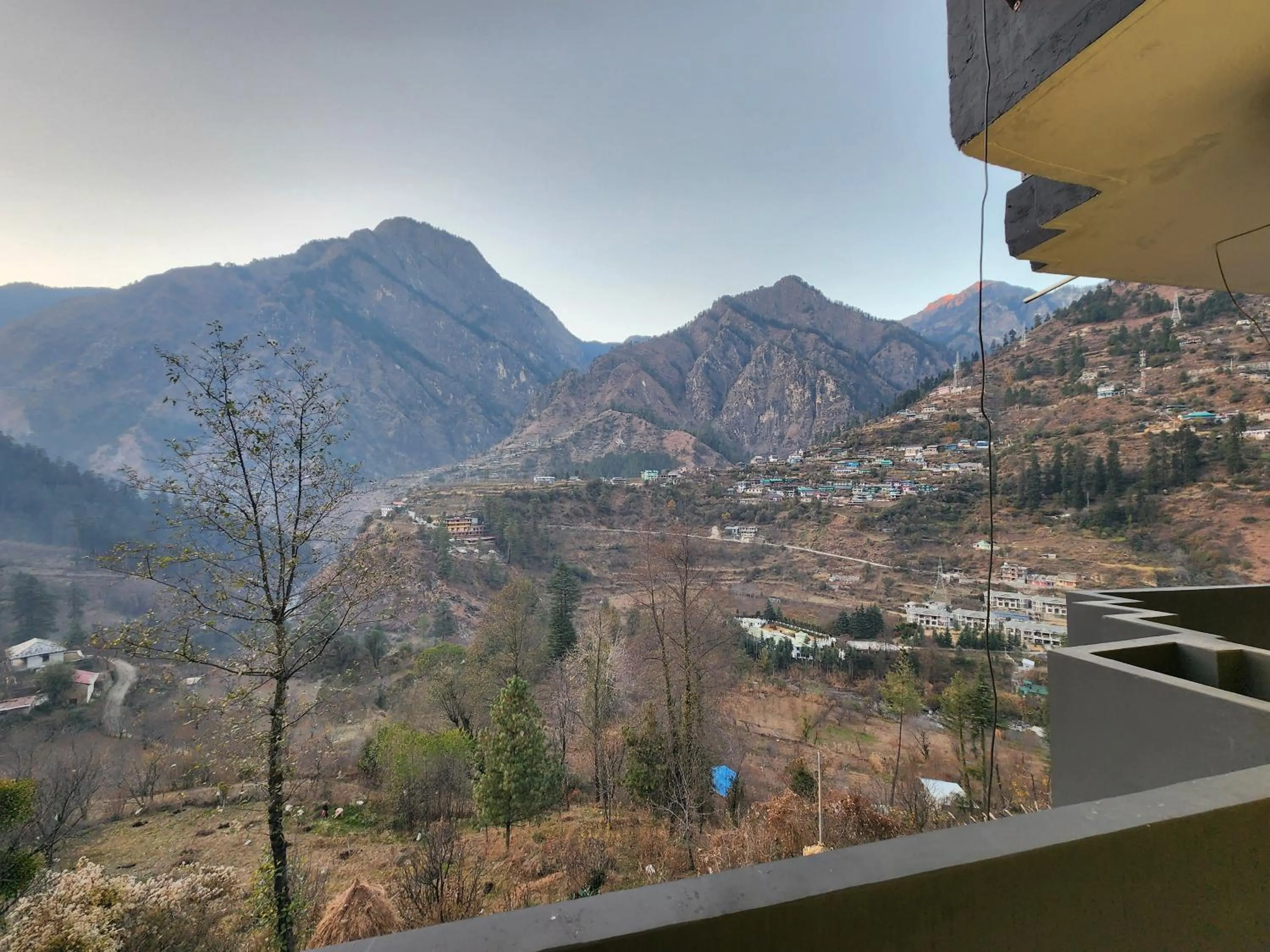 Natural landscape in Woodzo Kasol