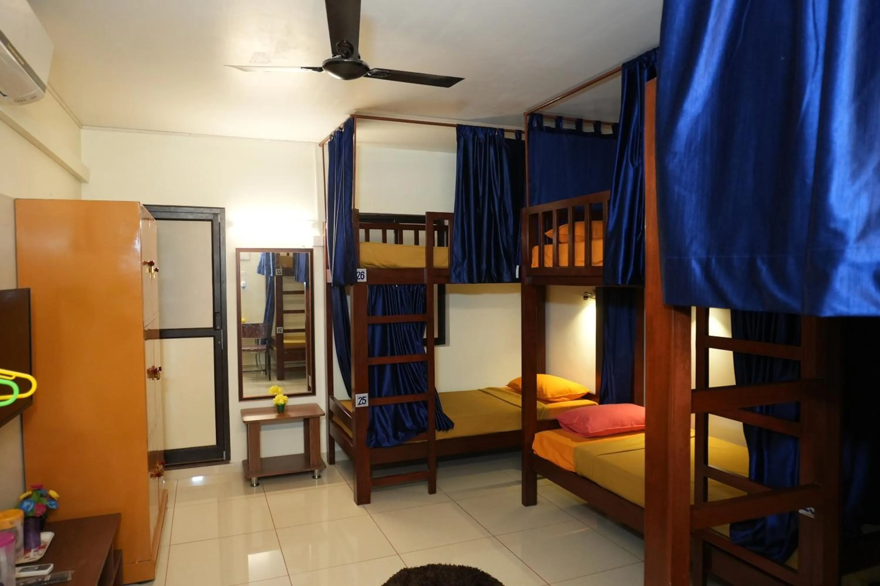 Photo of the whole room, Bed in Bay Stays near white town