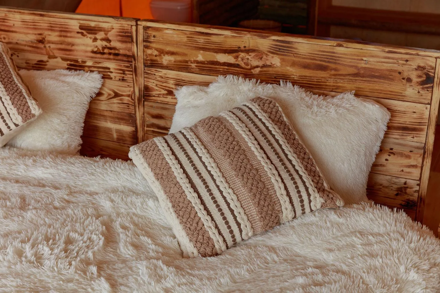 Bed in Glamping Kenya Mount Kenya Lodge Nanyuki