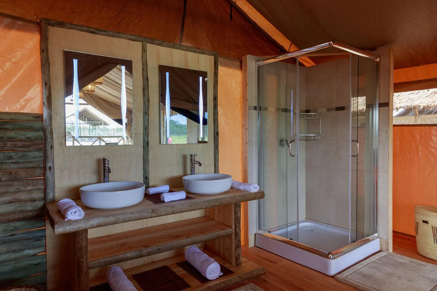 Shower in Glamping Kenya Mount Kenya Lodge Nanyuki