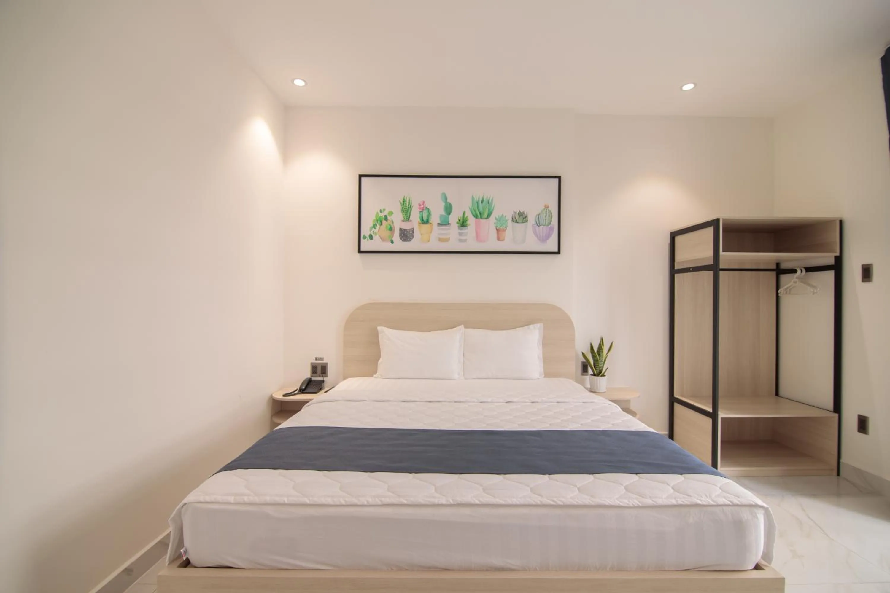 Bedroom, Bed in Bin Bin Hotel 8 - Near Sunrise City