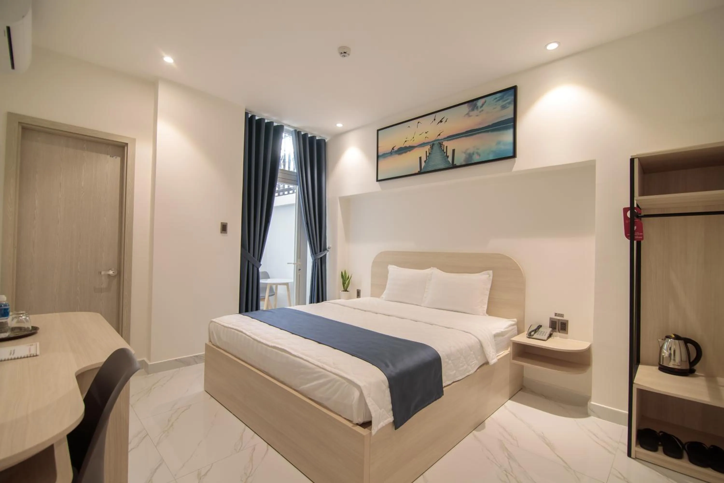 Property building, Bed in Bin Bin Hotel 8 - Near Sunrise City