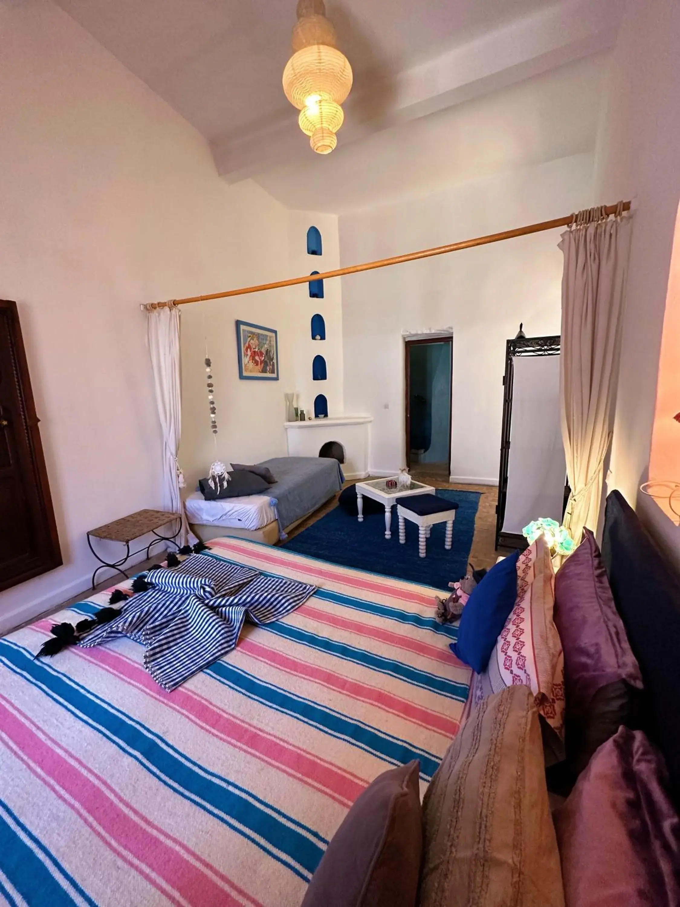 Triple Room - single occupancy in Les Terrasses d'Essaouira - Yoga Studio Triple Room - single occupancy in Les Terrasses d'Essaouira - Yoga Studio
