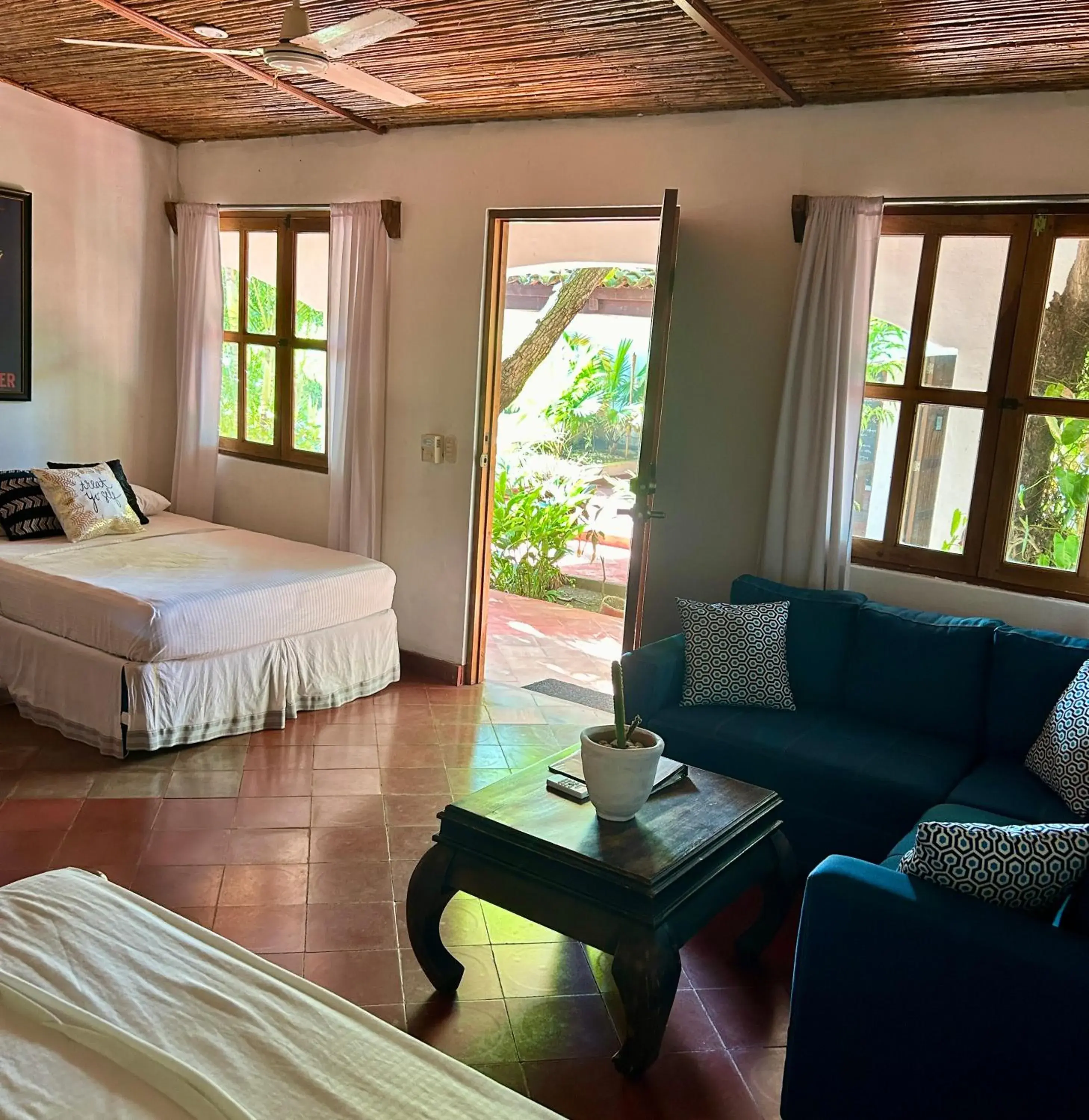 Deluxe Double Room in Hotel Tranquilo Deluxe Double Room in Hotel Tranquilo