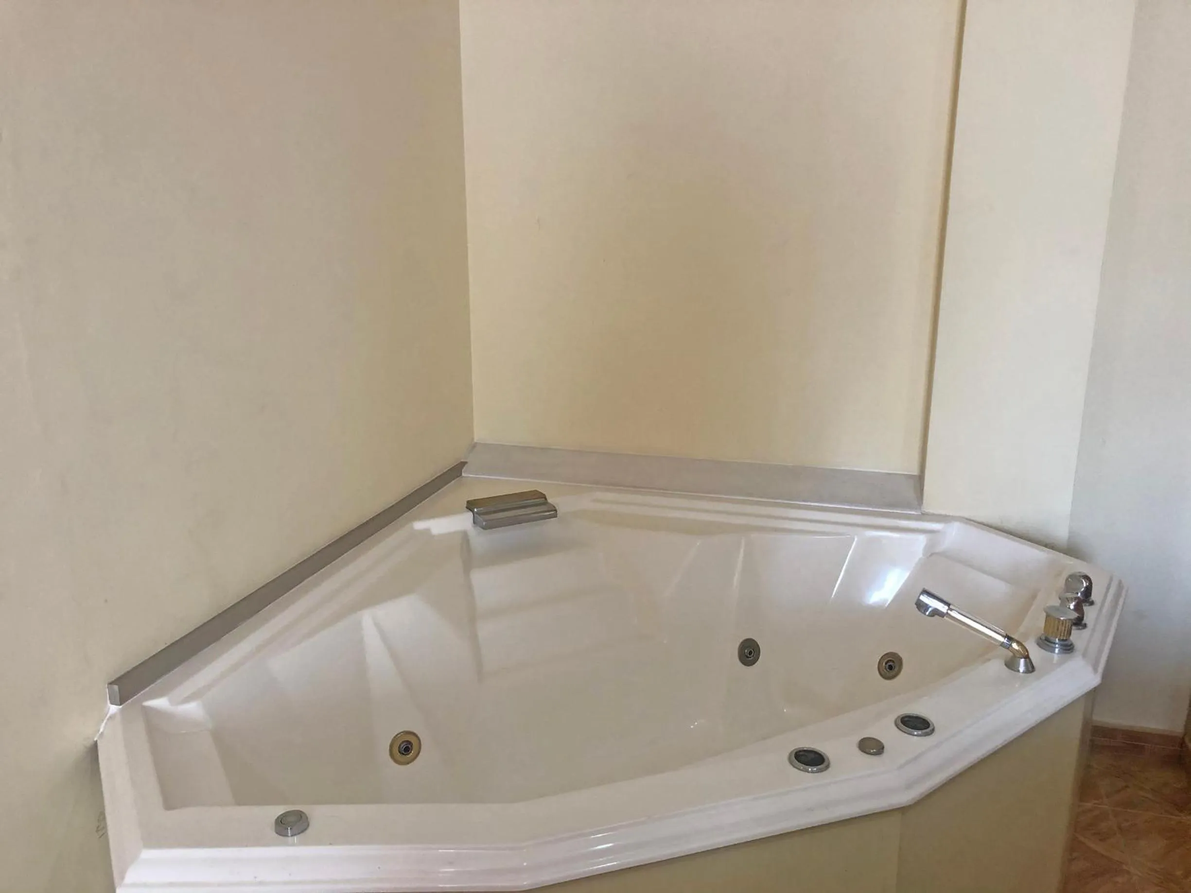 Hot Tub in VV APARTAMENTOS ESTRELLA DEL NORTE