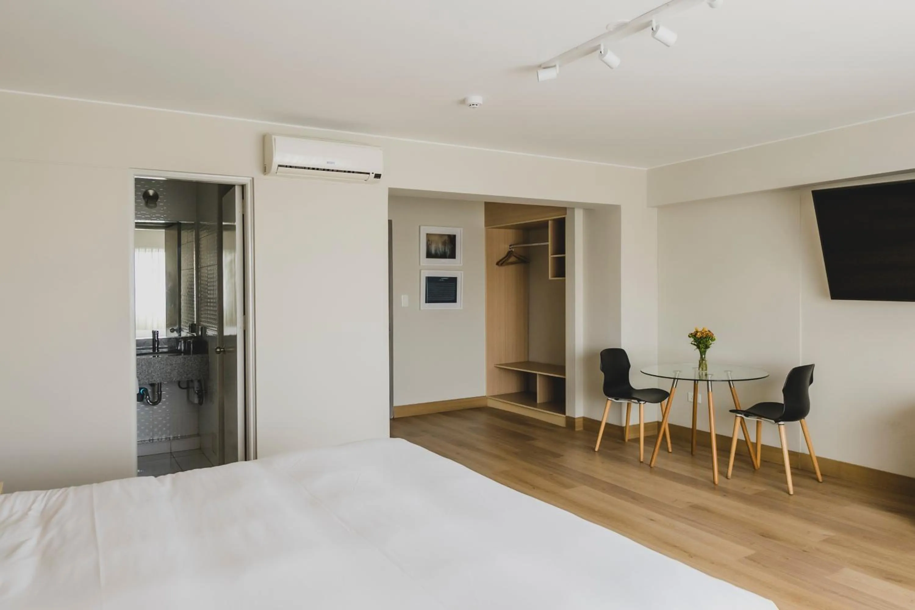 TV and multimedia, Bed in ARTE HOTEL Lima