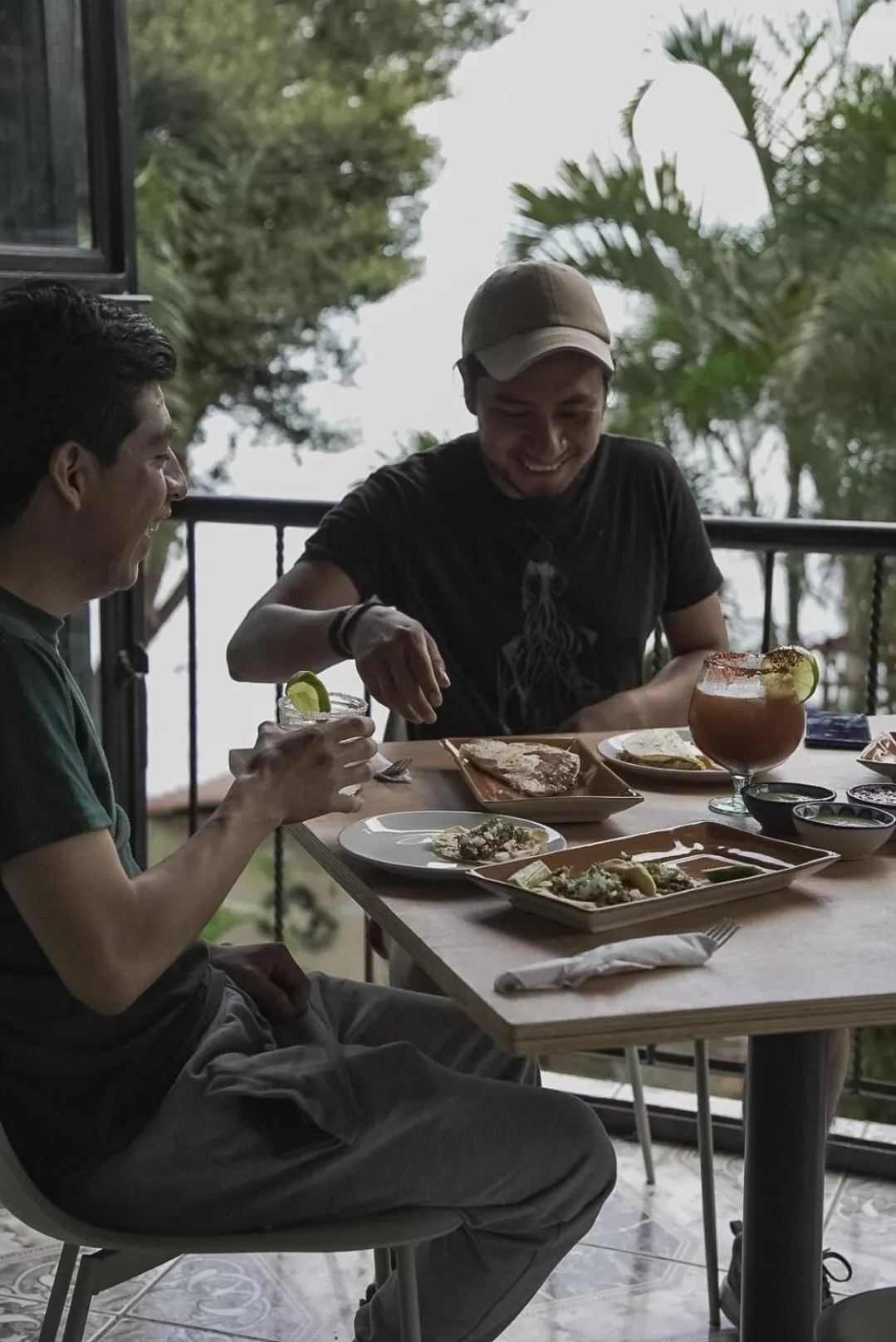 Restaurant/places to eat in Tekoa Spaces