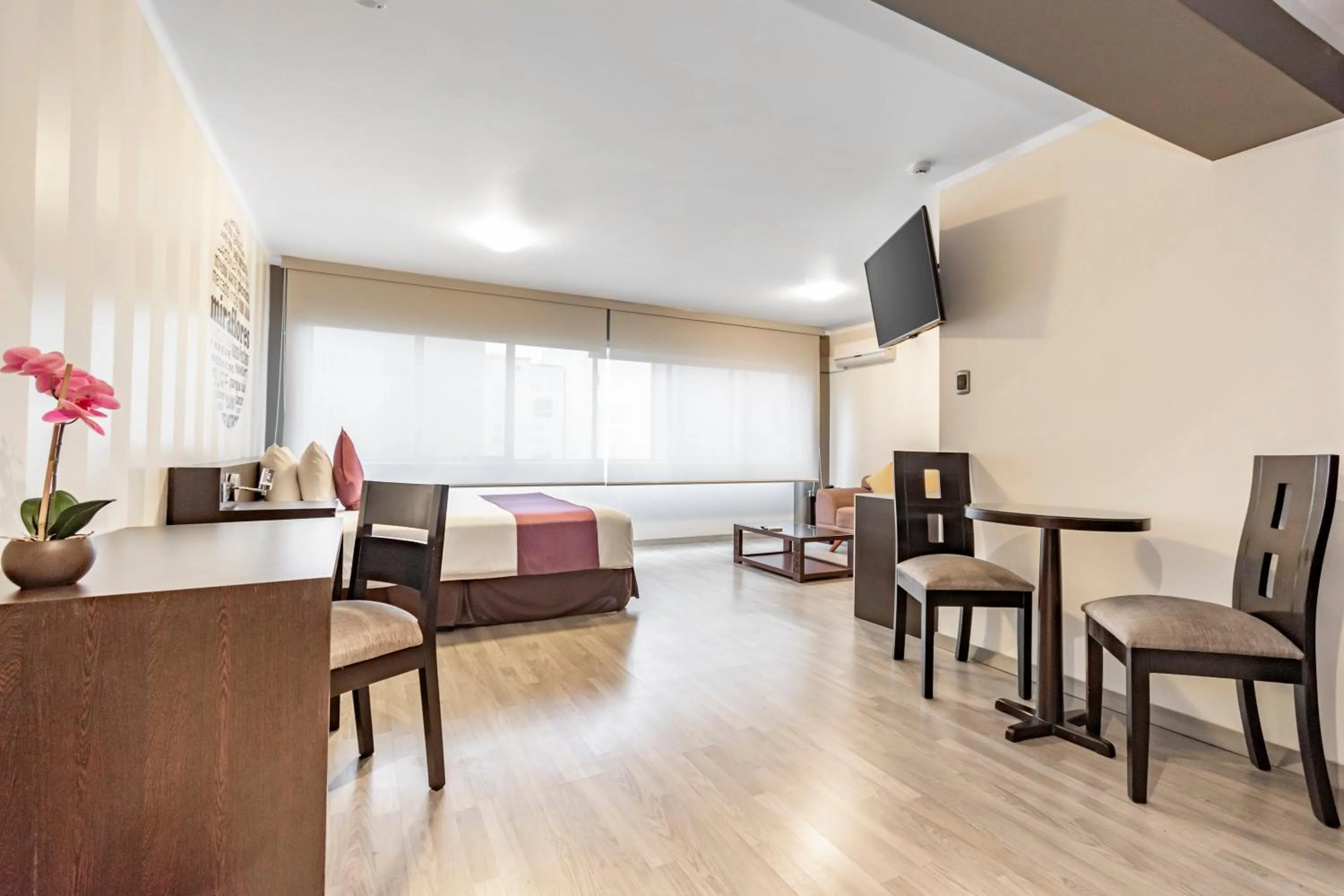 Photo of the whole room in Hotel Andesmar