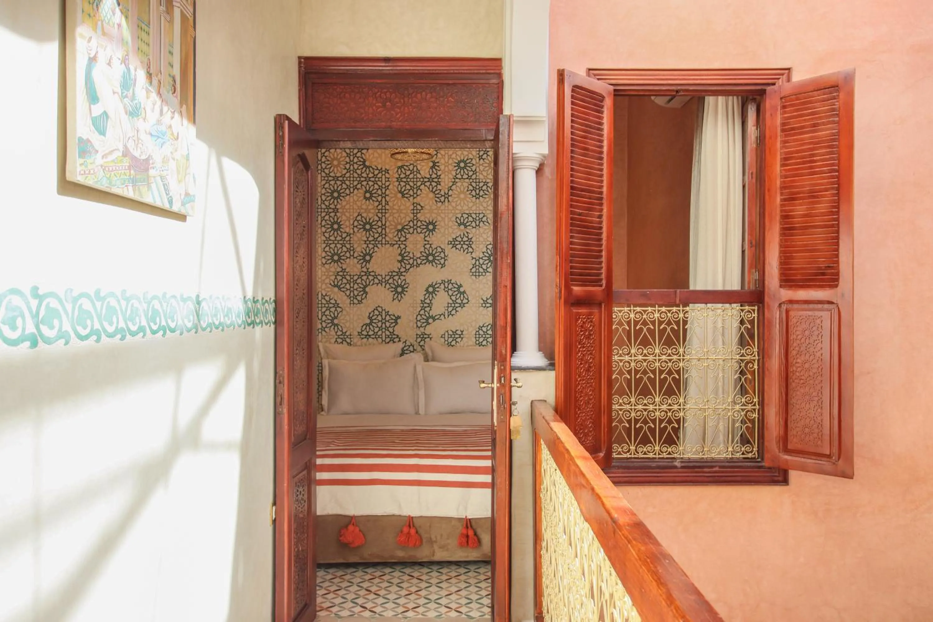 Property building, Bed in RIAD MARRAKECH DOORS
