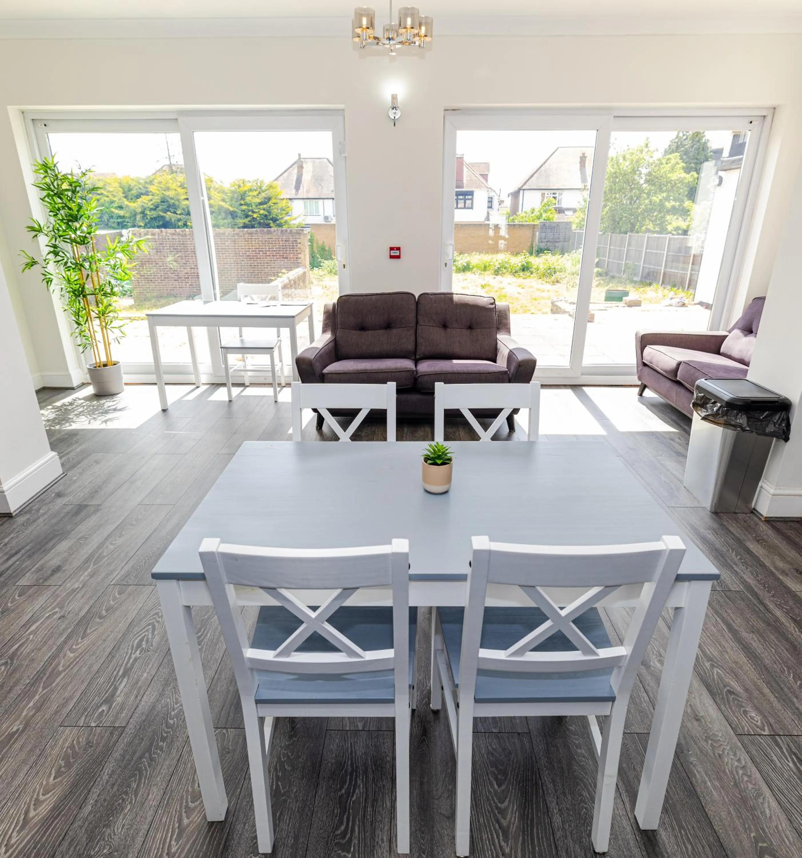 Dining area in Woodford Hotel