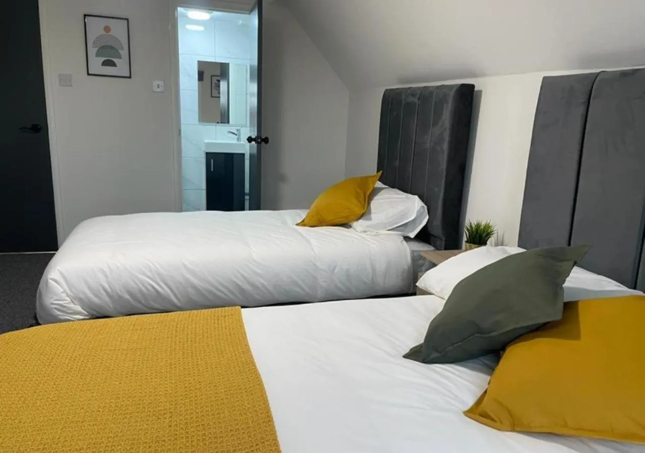 Bed in Woodford Hotel