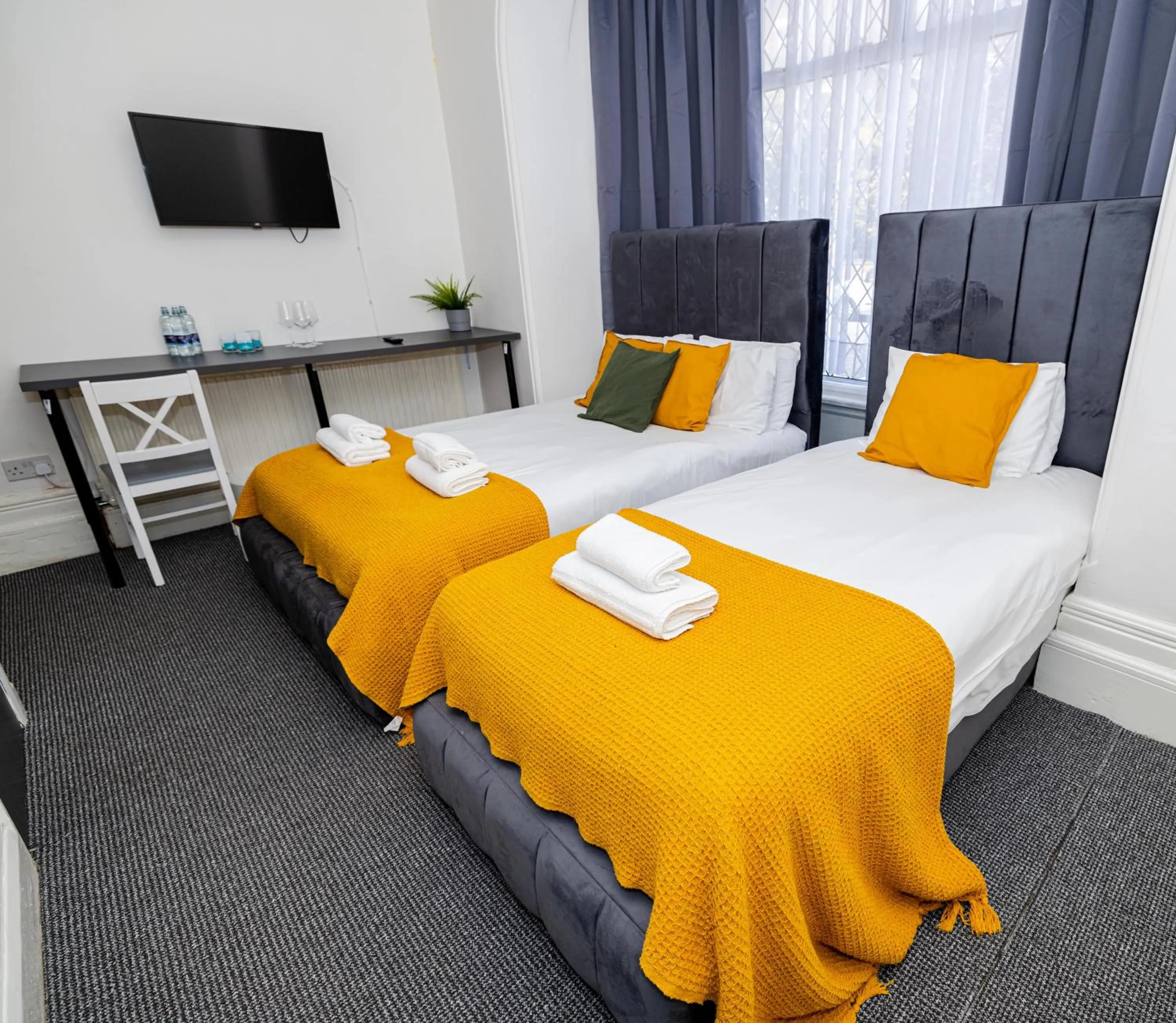 Bed in Woodford Hotel