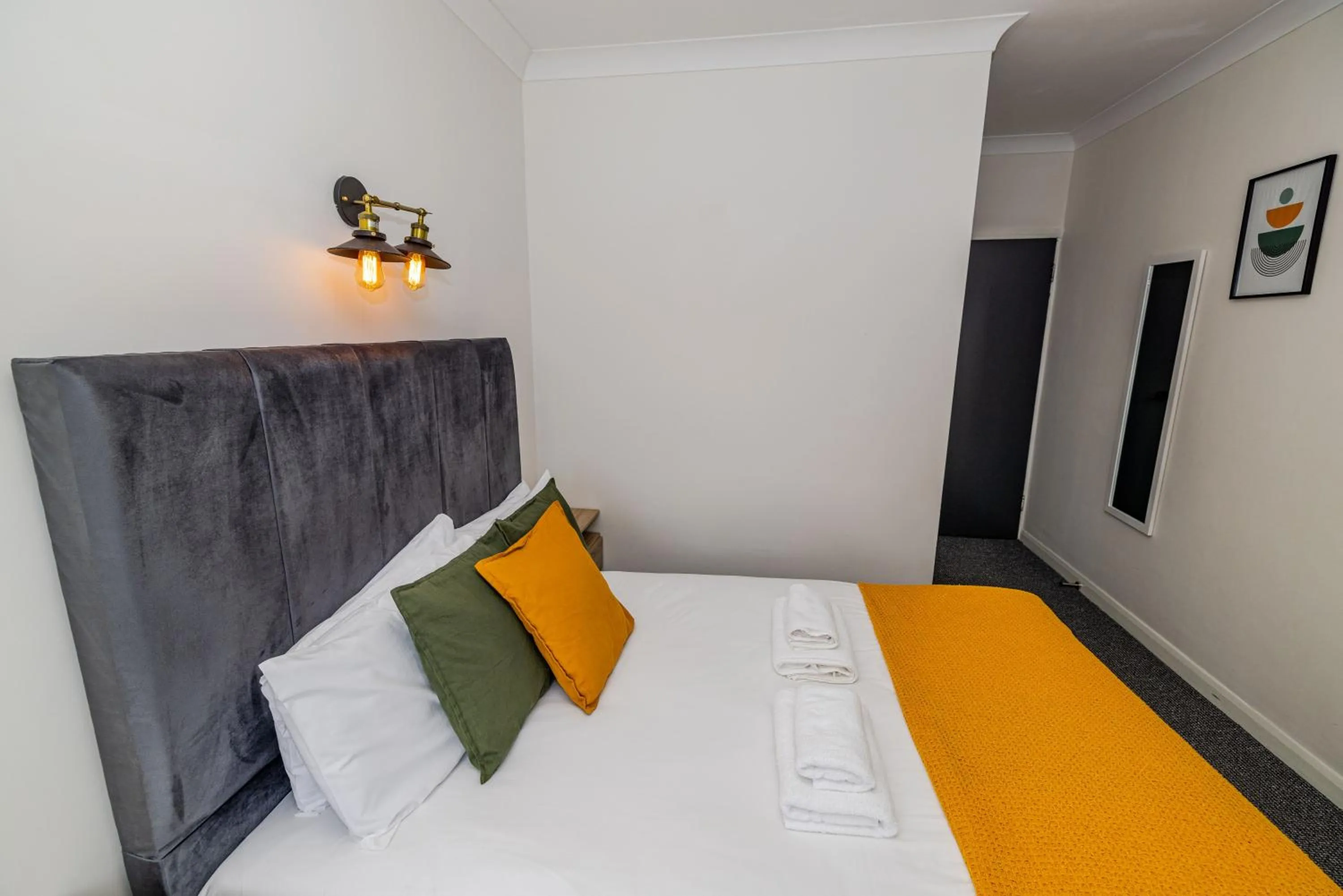 Bed in Woodford Hotel