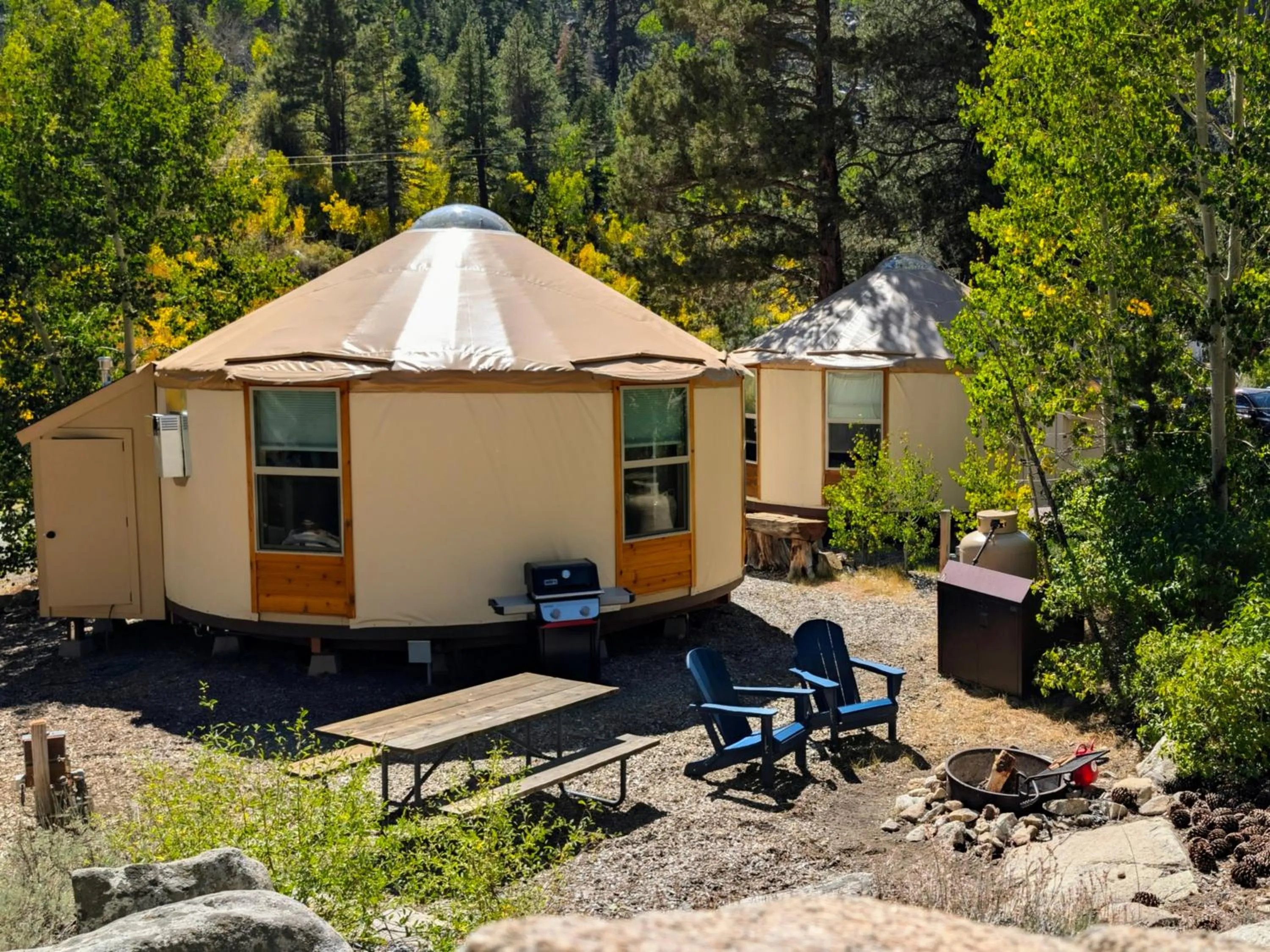 Desolation Hotel Hope Valley