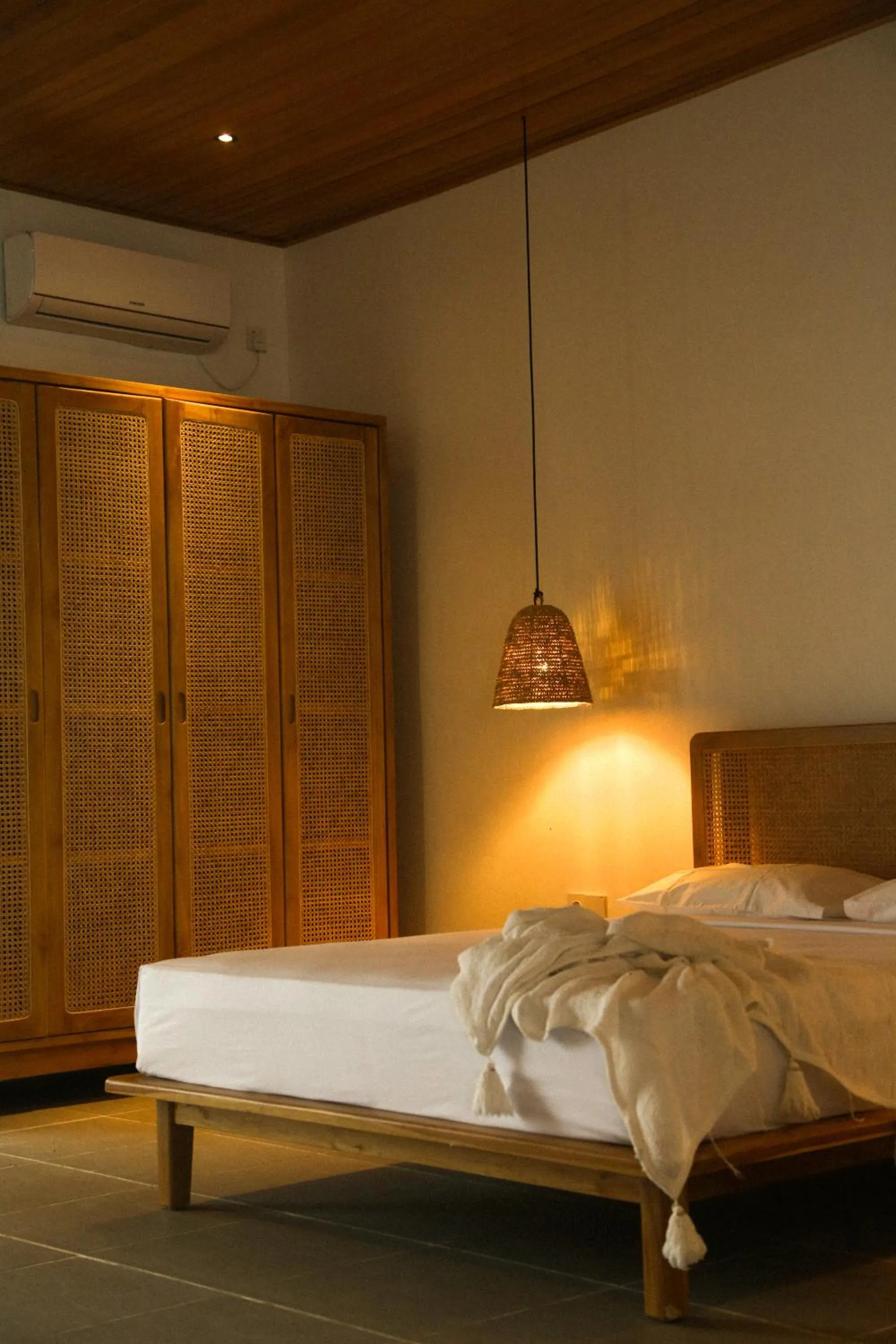 View (from property/room), Bed in La Belle Hollow Trees