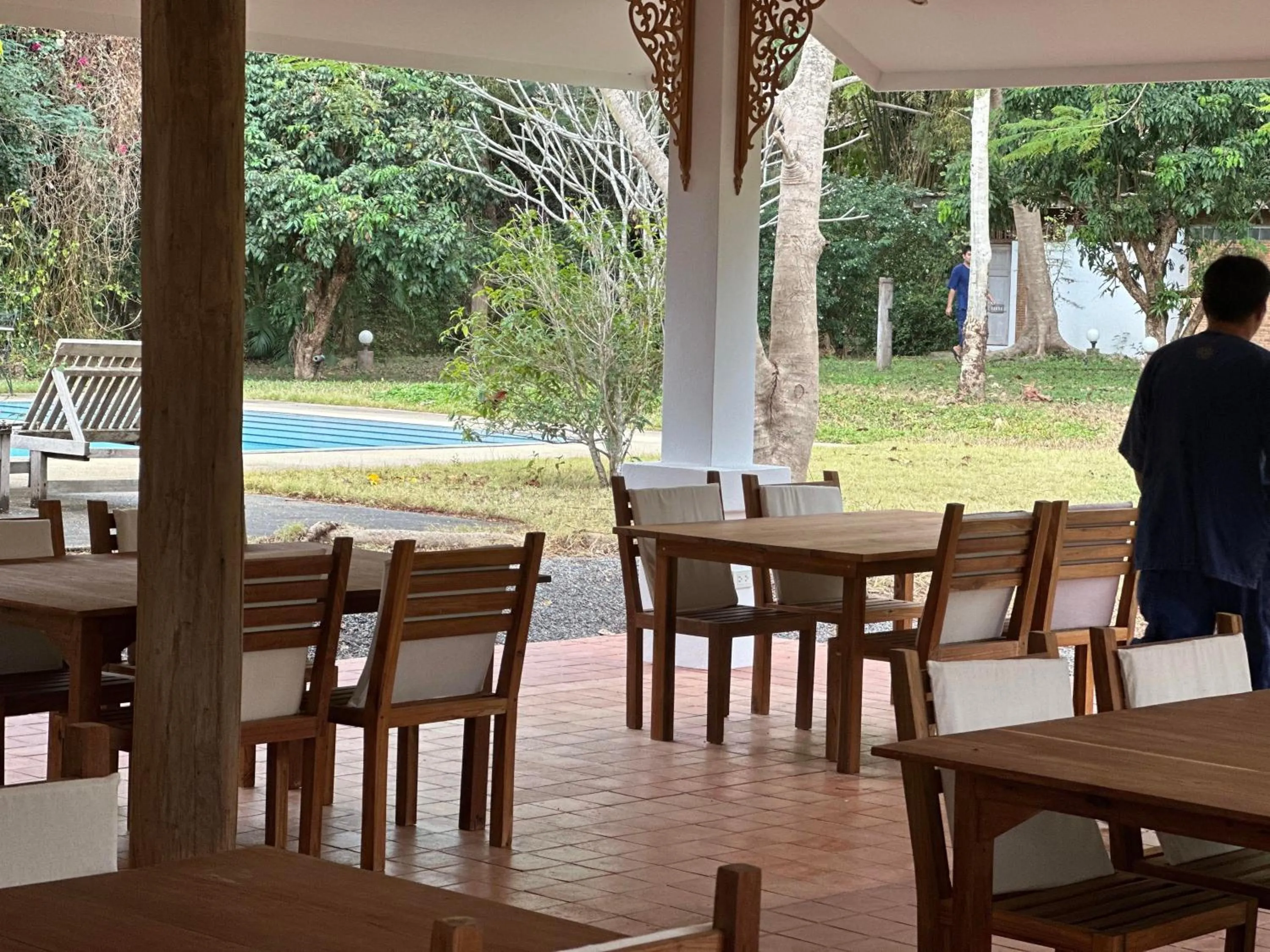 Restaurant/places to eat in resort hoshihana