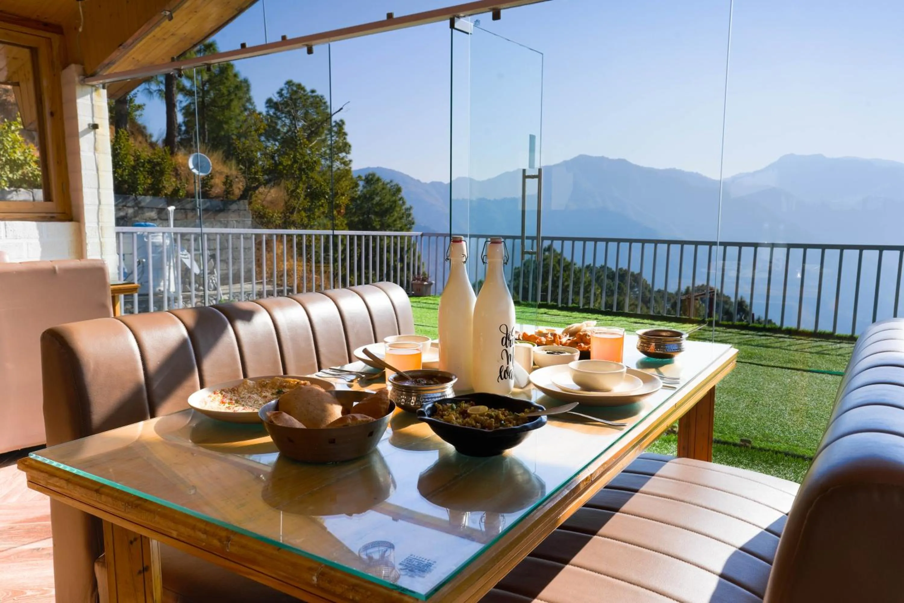 Restaurant/places to eat in Hamilton palace