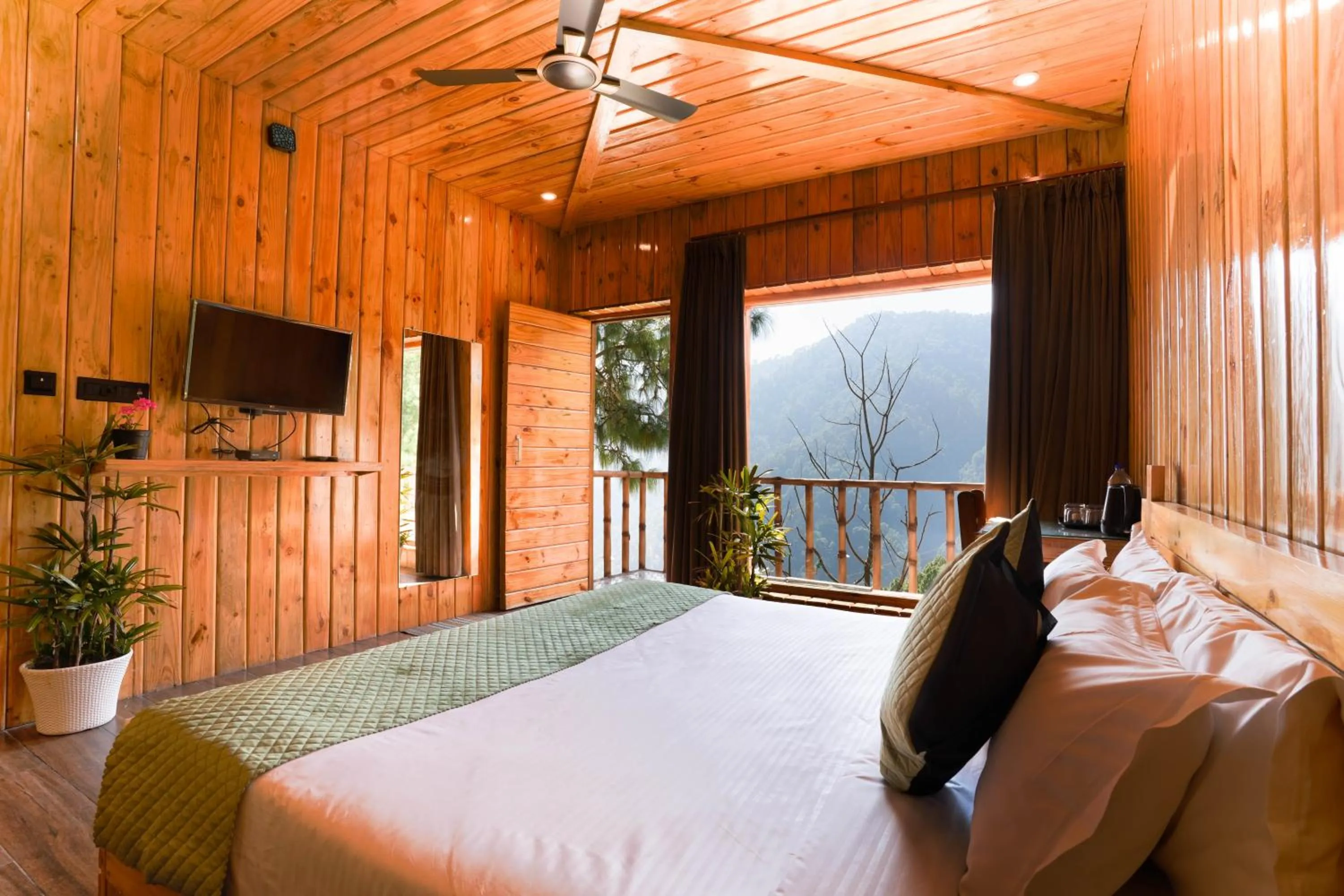 View (from property/room), Bed in Hamilton palace