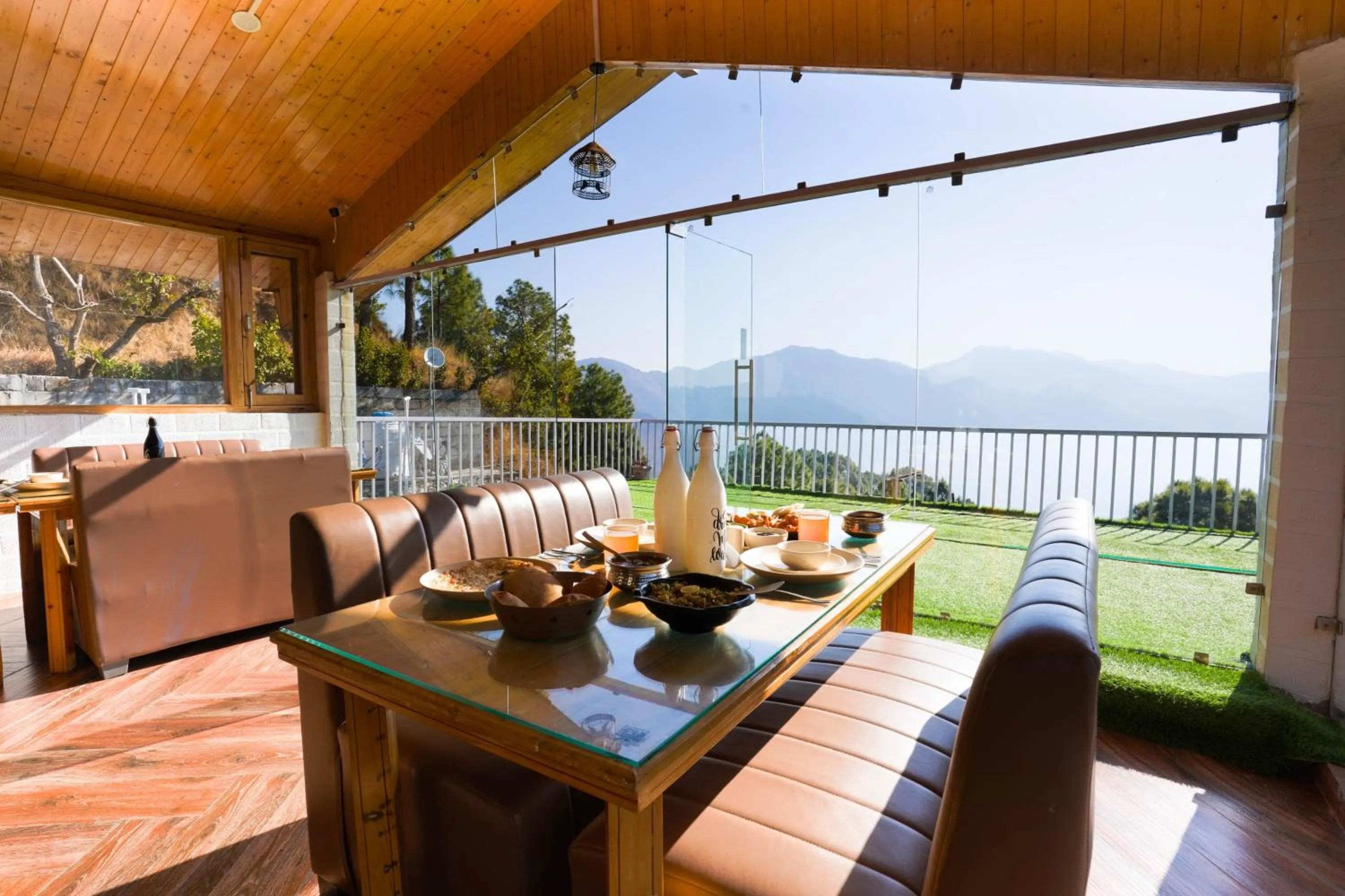 Breakfast in Hamilton palace