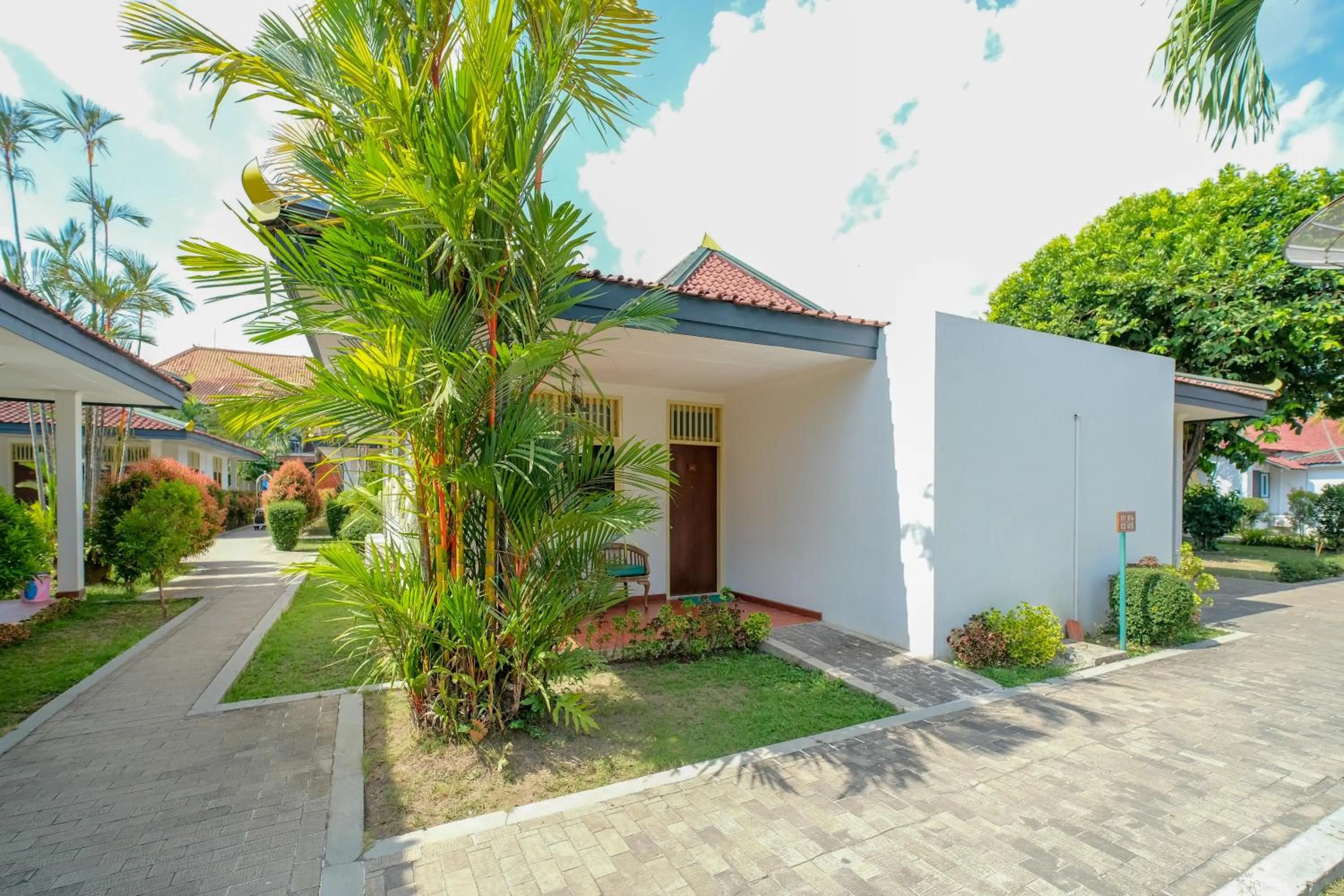 Property building in Royal Brongto Hotel